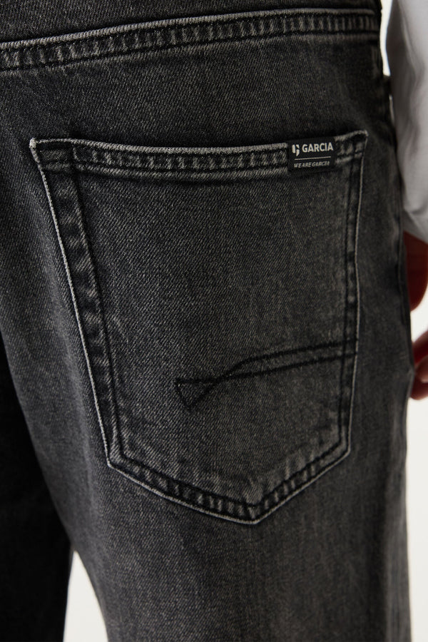 Jongens Jeans Ilyano dark used van Garcia in de kleur Dark used in maat 176.