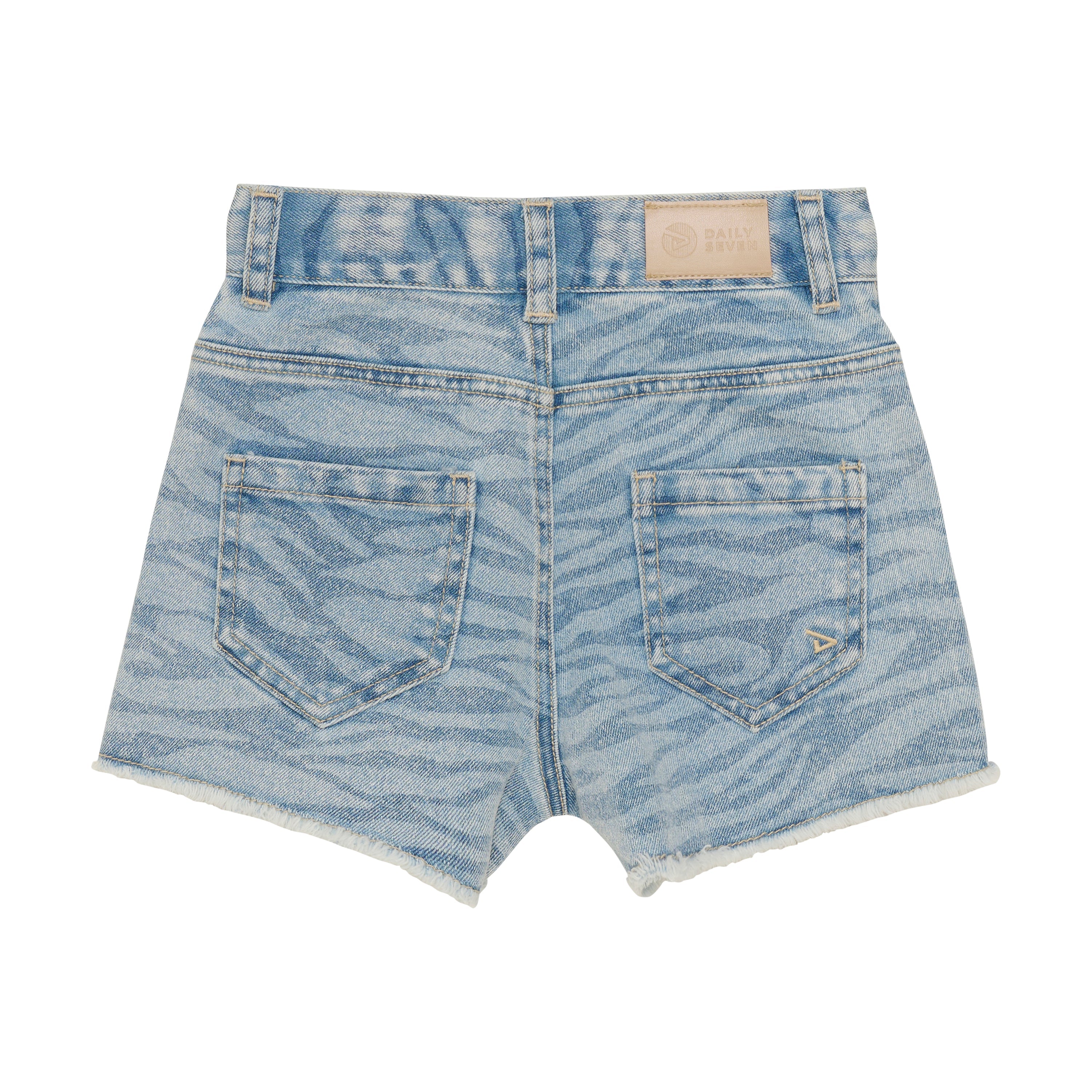 Meisjes Denim Shorts Printed van Daily7 in de kleur Medium Denim in maat 128.