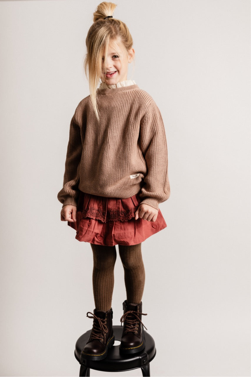 Meisjes Sweater Knitwear Soho van Baje Studio in de kleur Peach almond in maat 134-140.
