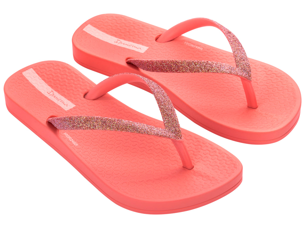 Meisjes Ipanema Anatomic Lolita Kids van Ipanema in de kleur Pink in maat 34-35.
