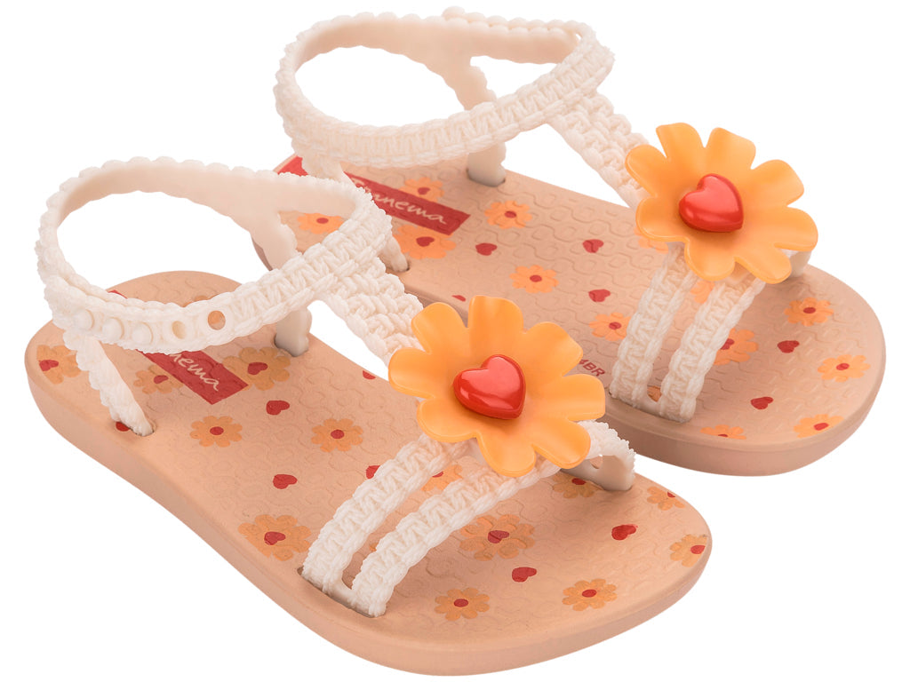 Meisjes Ipanema Daisy Baby van Ipanema in de kleur Beige in maat 27-28.
