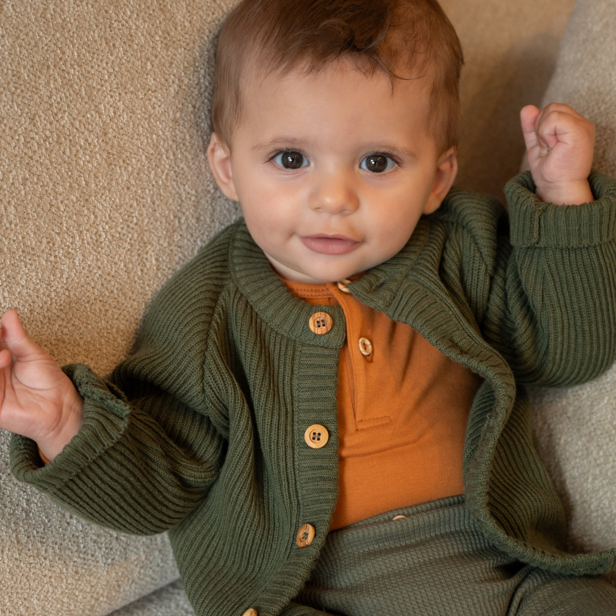 Jongens Body Button van Klein Baby in de kleur Sudan Brown in maat 68.