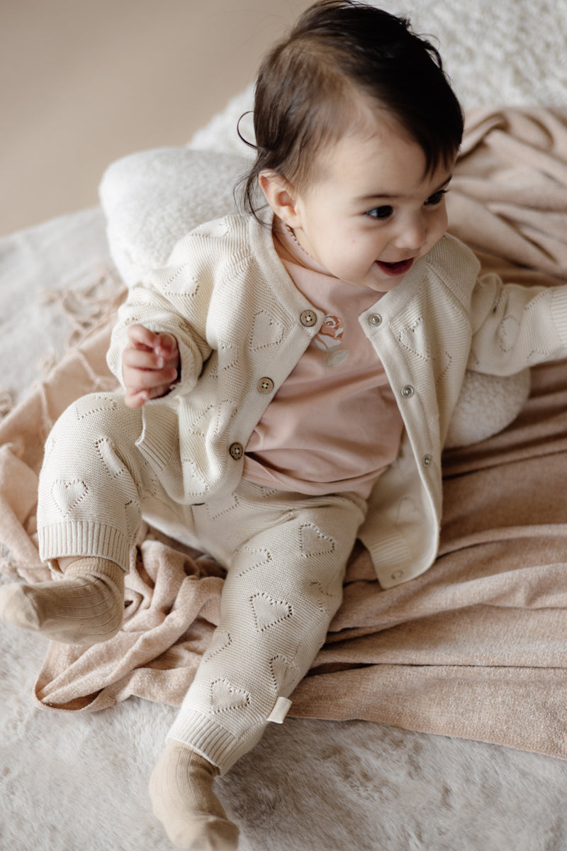 Meisjes Pants LEILA van Levv Newborn in de kleur Light Sand in maat 74.