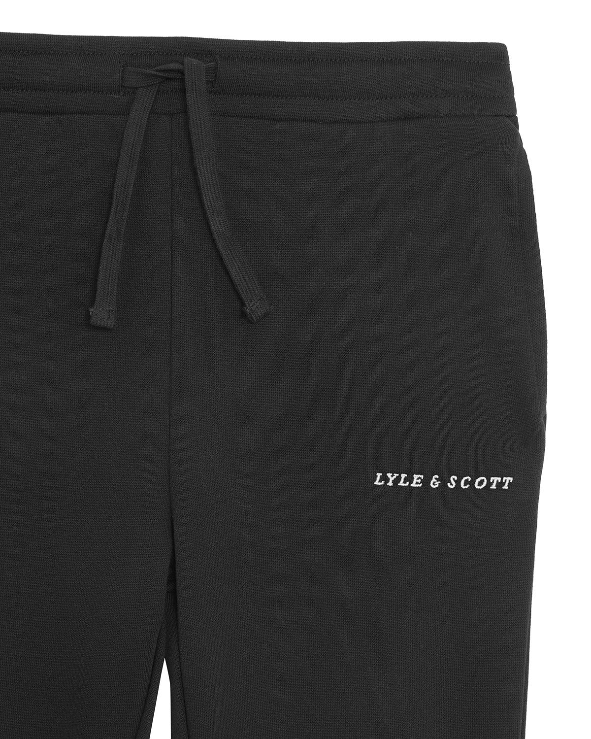 Jongens Script Embroidered Sweatpant van Lyle & Scott in de kleur Z865 Jet Black in maat 170-176.