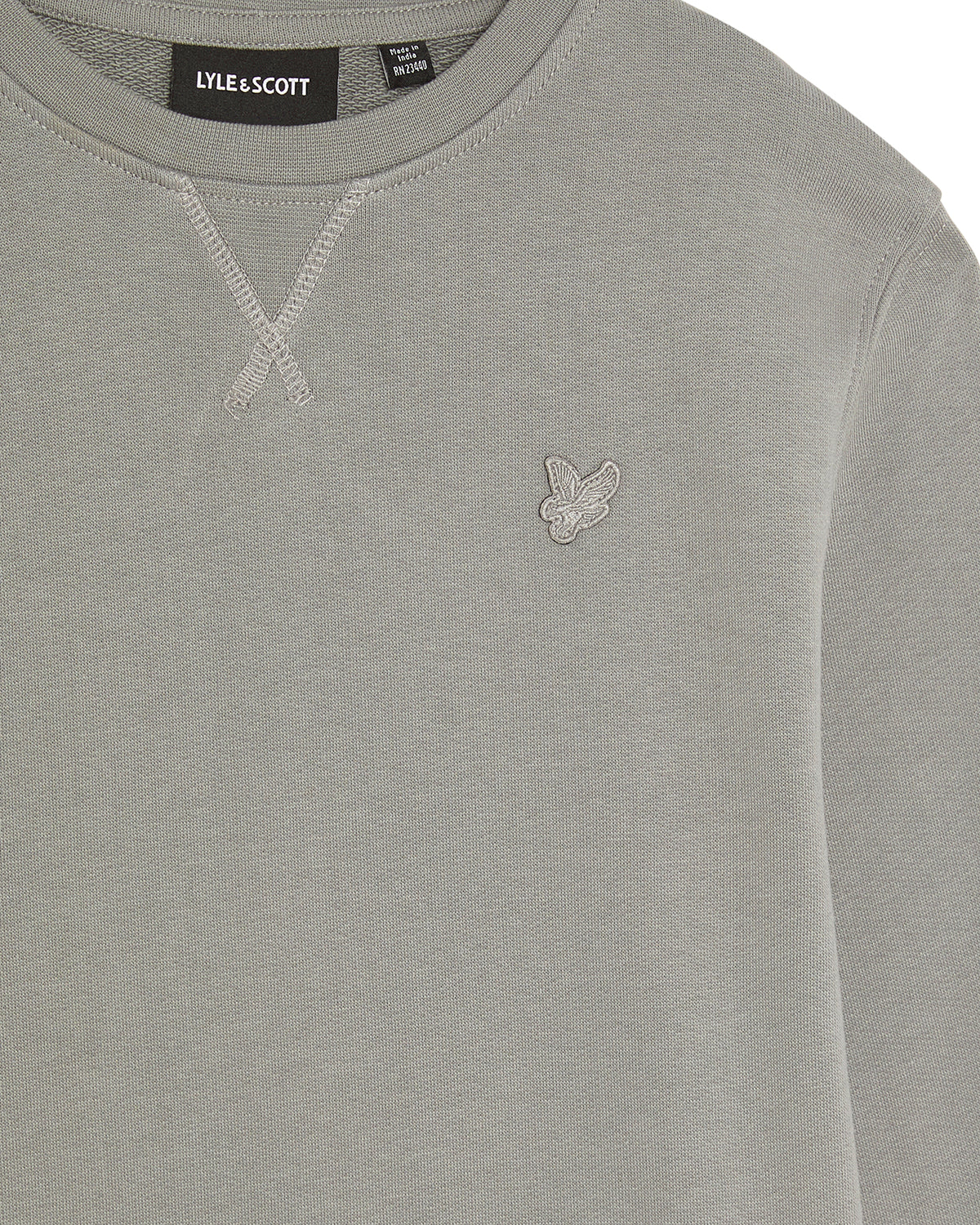 Jongens Tonal Crew Neck Sweatshirt van Lyle & Scott in de kleur X852 Sharkskin in maat 170-176.