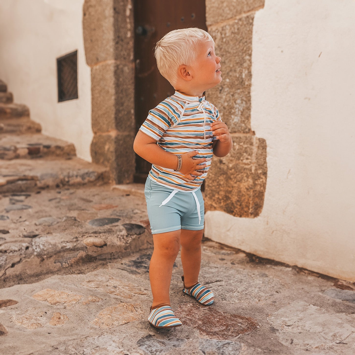 Jongens UV Shirt Short Sleeves Dyed Stripe | Skyler van Salted Stories in de kleur Multicolor in maat 122-128.