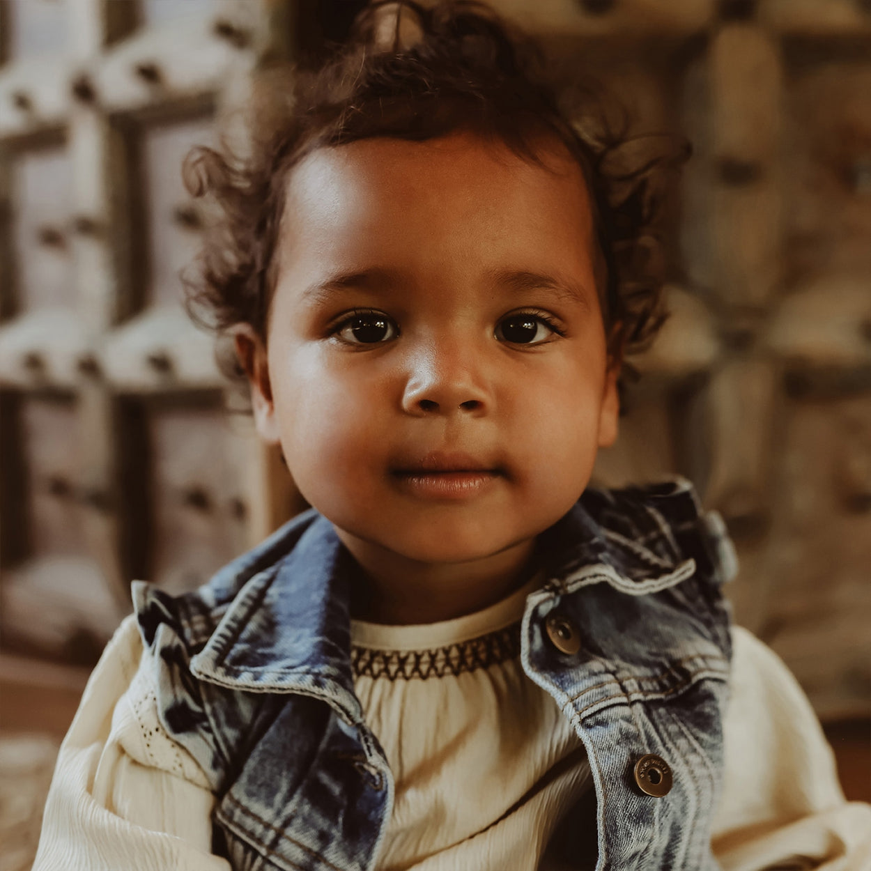 Meisjes Dress Wavy | Fabienne van Your Wishes in de kleur Honeycomb in maat 128.