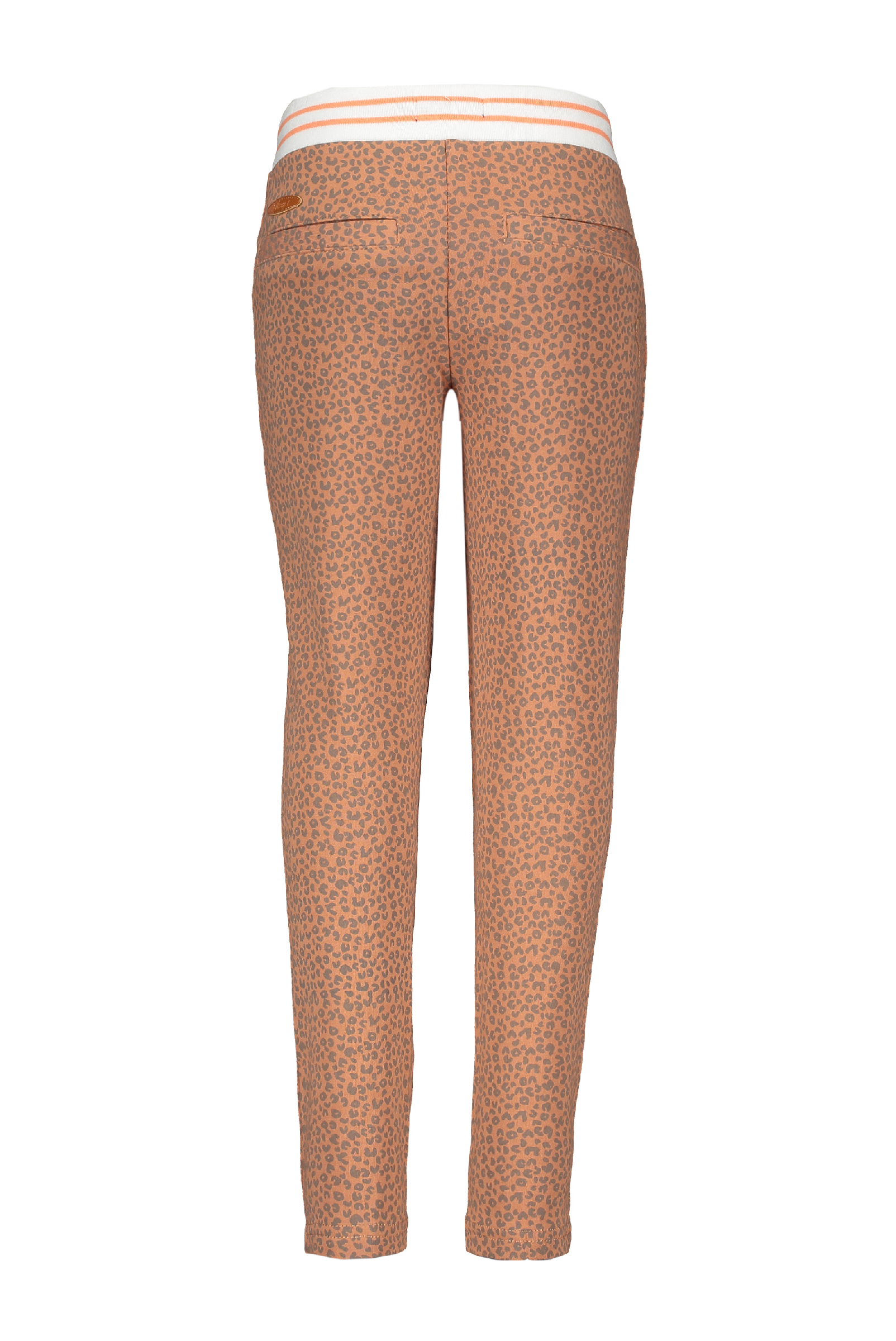 Meisjes Sweatpants AOP leopard van NoNo in de kleur Hazelnut in maat 146, 152.