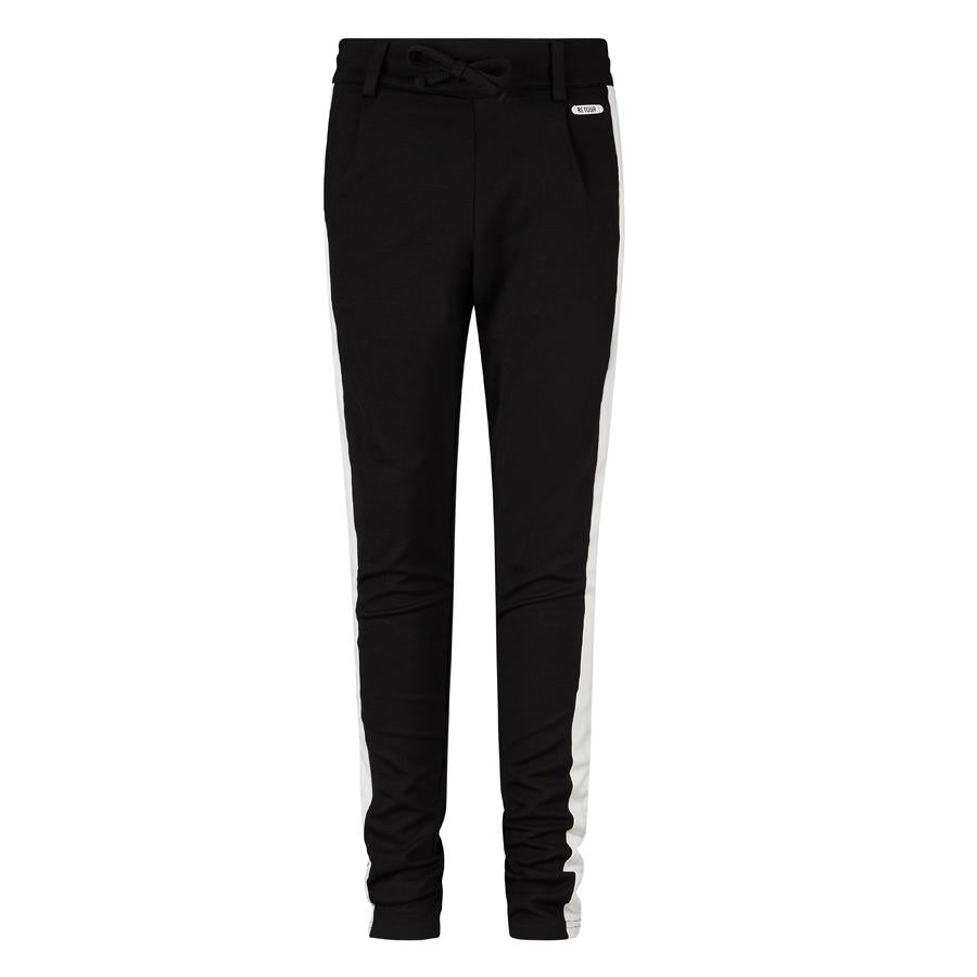 Meisjes Sweatpant Nouska van Retour Jeans in de kleur Black in maat 134/140.