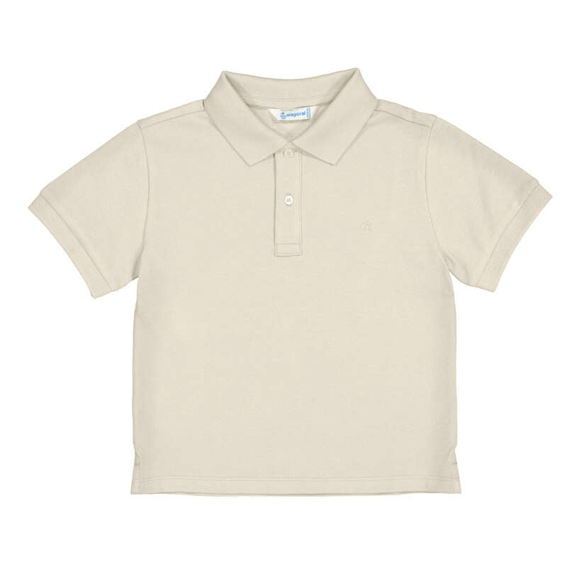 Jongens Basic s/s polo                van Mayoral in de kleur Hemp       in maat 128.