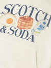 Jongens Front artwork relaxedfit hoodie van Scotch & Soda in de kleur EGGNOG in maat 176.