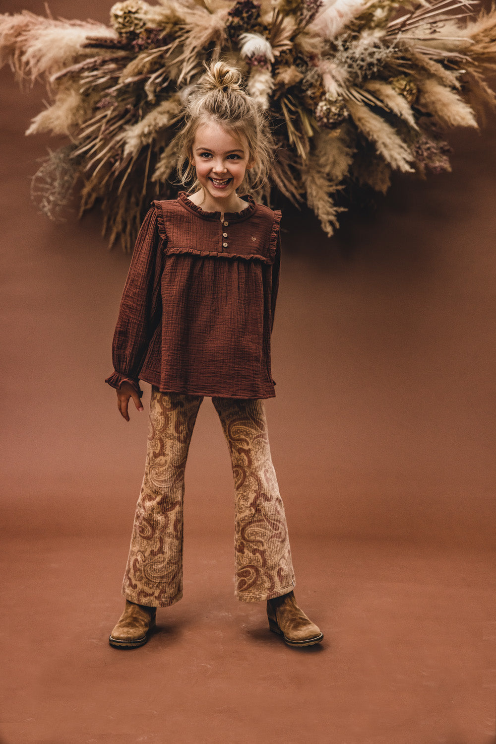Meisjes Paisley Rib Flare Pants van LOOXS Little in de kleur Vintage paisley in maat 128.