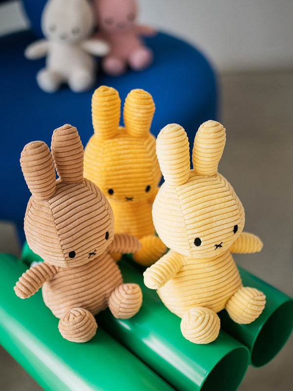 Nijntje - Miffy sitting ECO Corduroy Buttercream 23 cm