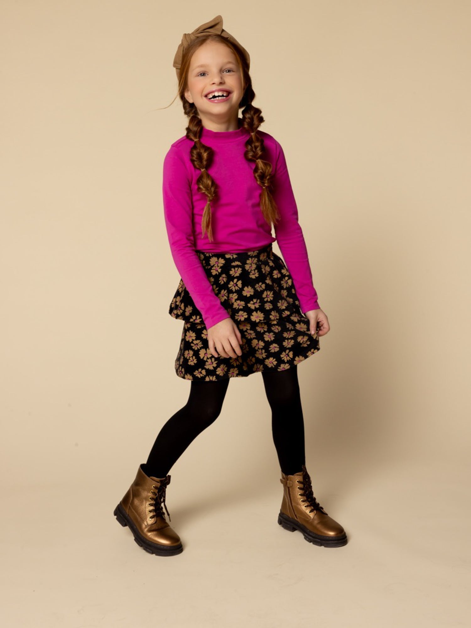 Meisjes T-Shirt Longsleeve van LOOXS Little in de kleur magenta pink in maat 128.