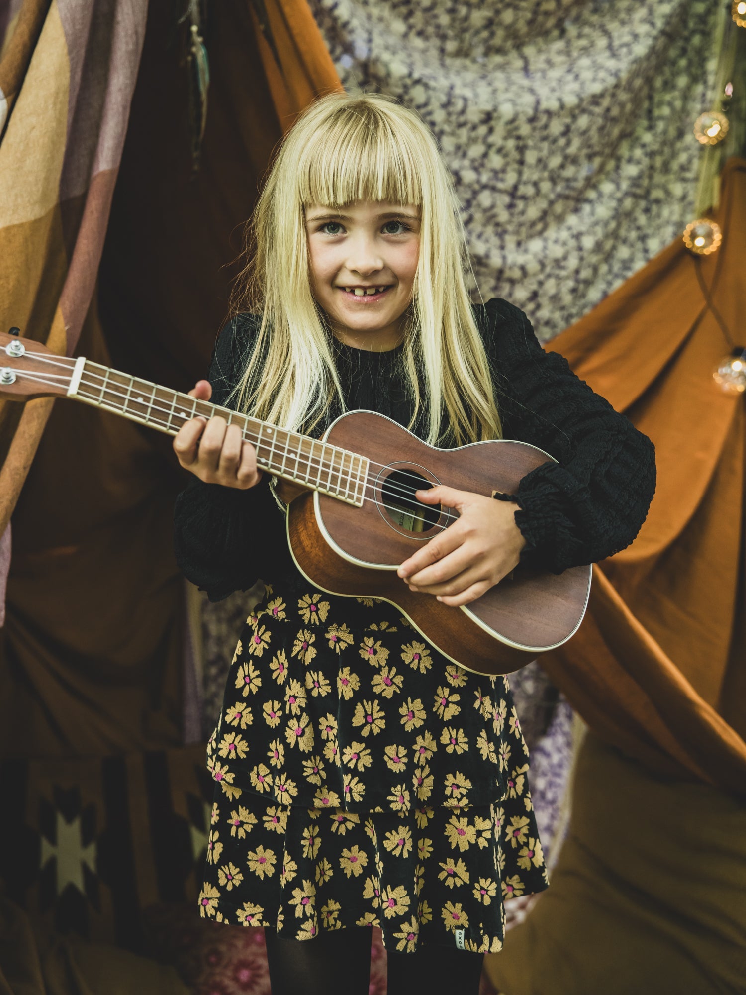 Meisjes Velvet Flaire Skirt van LOOXS Little in de kleur soft winterflower in maat 128.