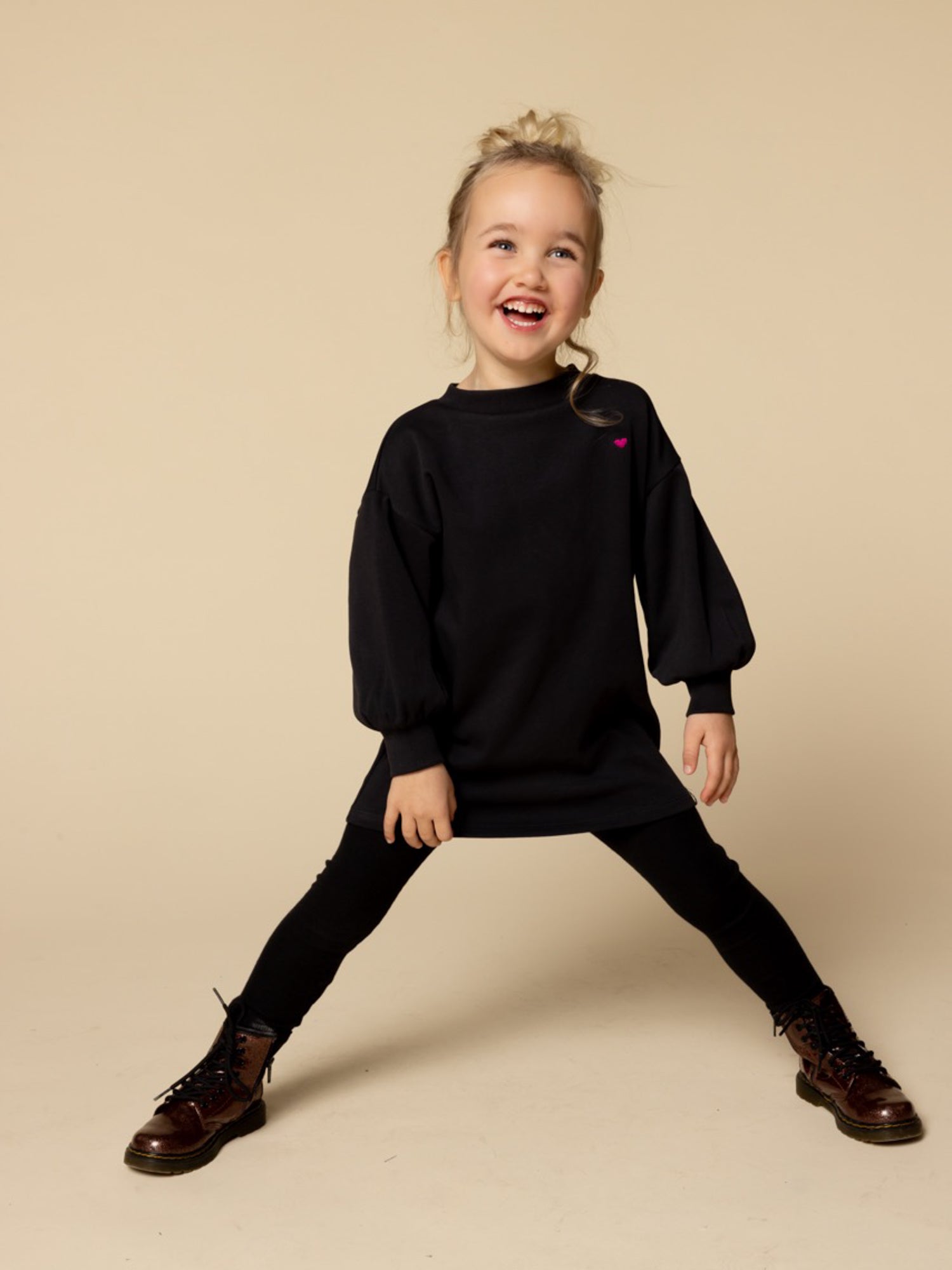 Meisjes Interlock Dress van LOOXS Little in de kleur Graphite in maat 128.