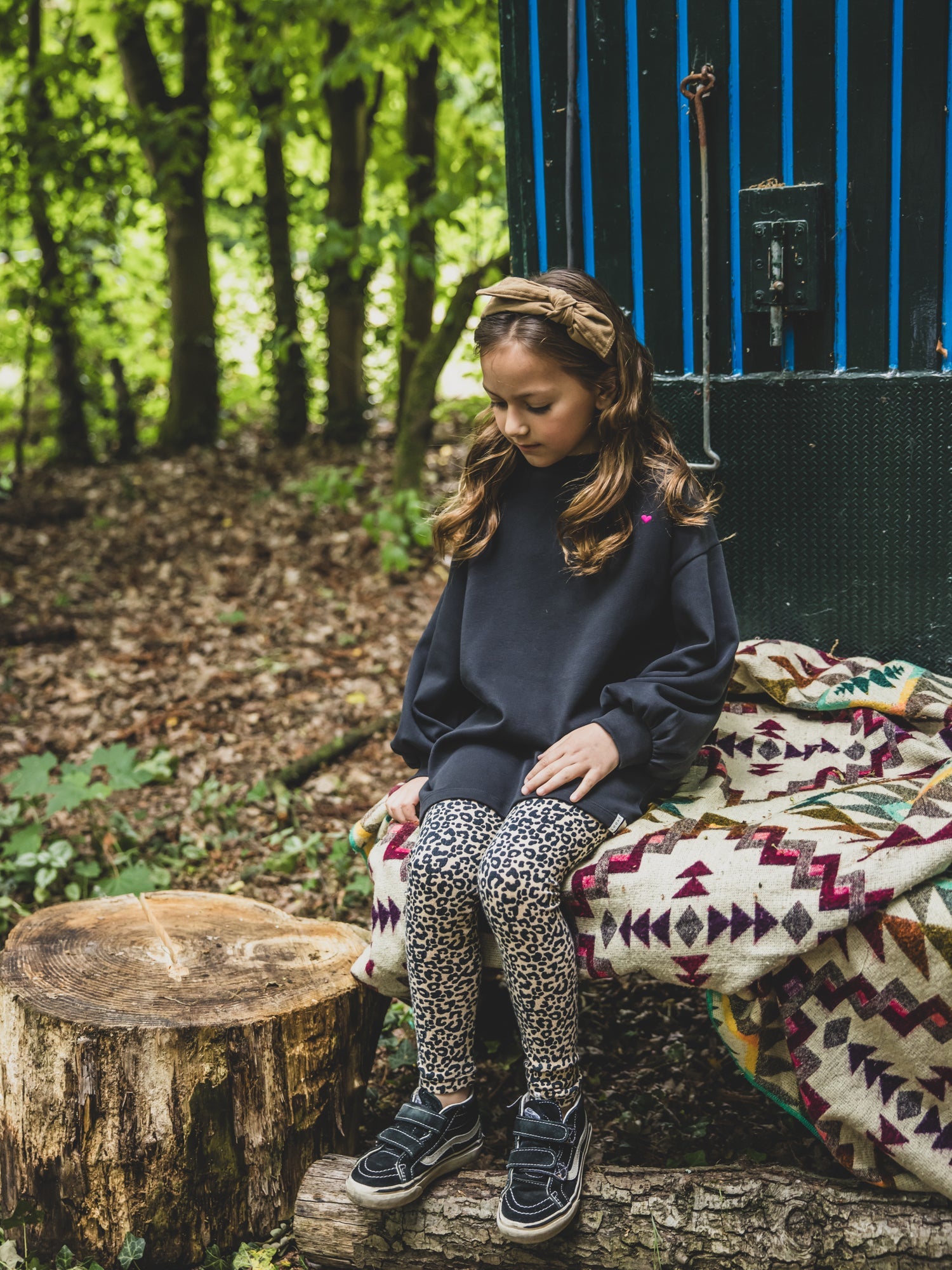 Meisjes Interlock Dress van LOOXS Little in de kleur Graphite in maat 128.