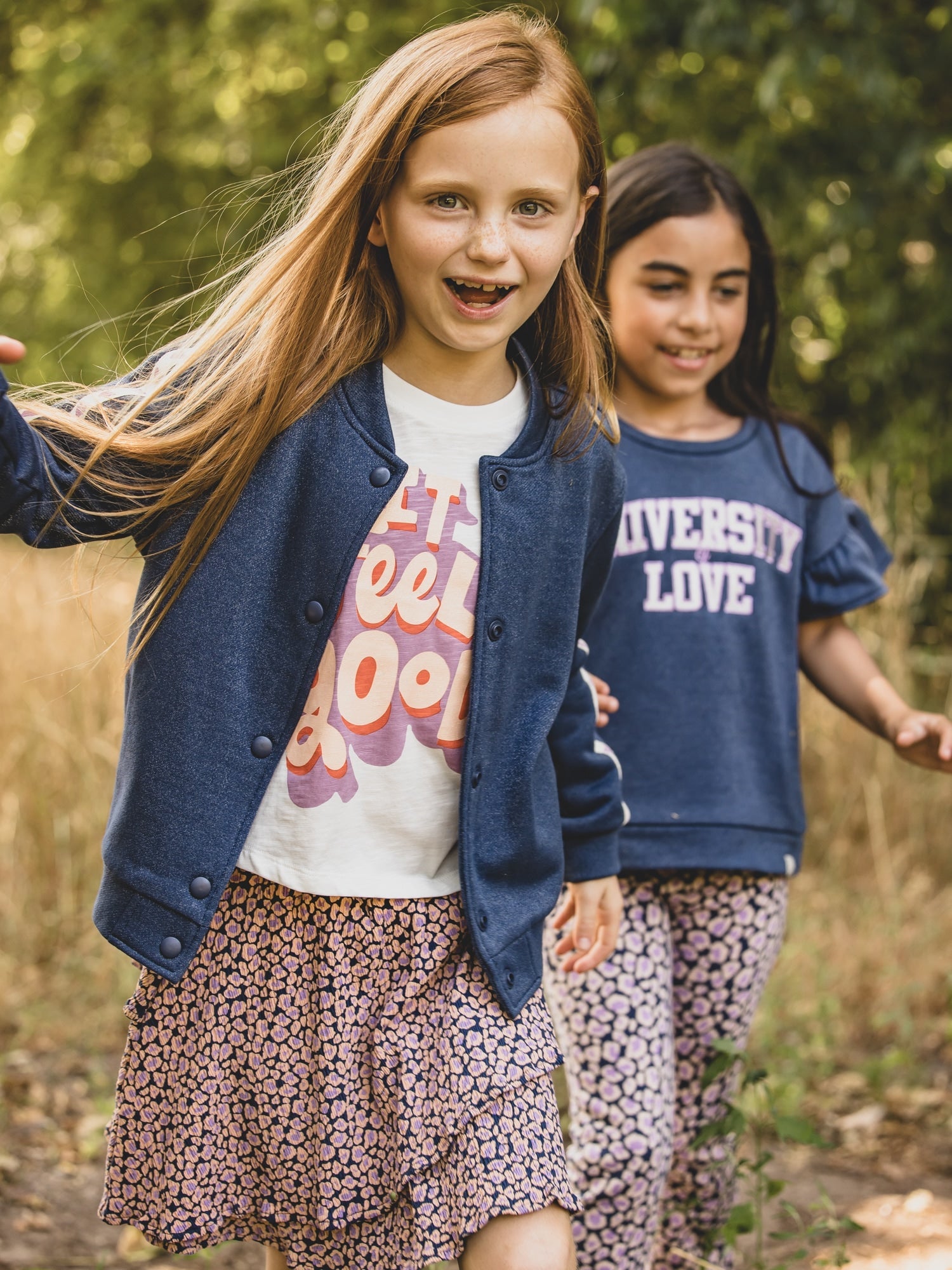 Meisjes Lurex sweat jacket van LOOXS Little in de kleur Dark blue in maat 128.