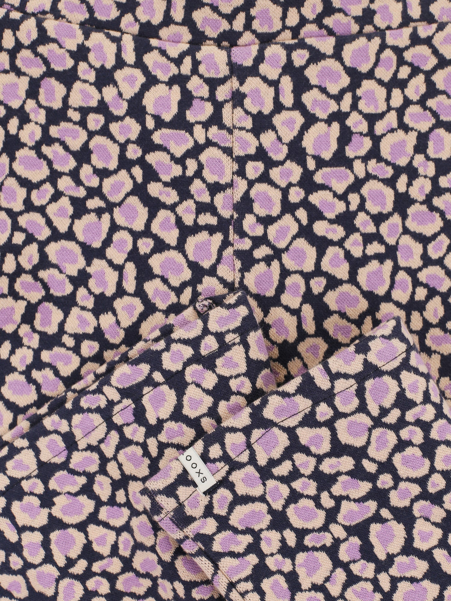 Meisjes Jacquard pants van LOOXS Little in de kleur Blue leopard in maat 128.