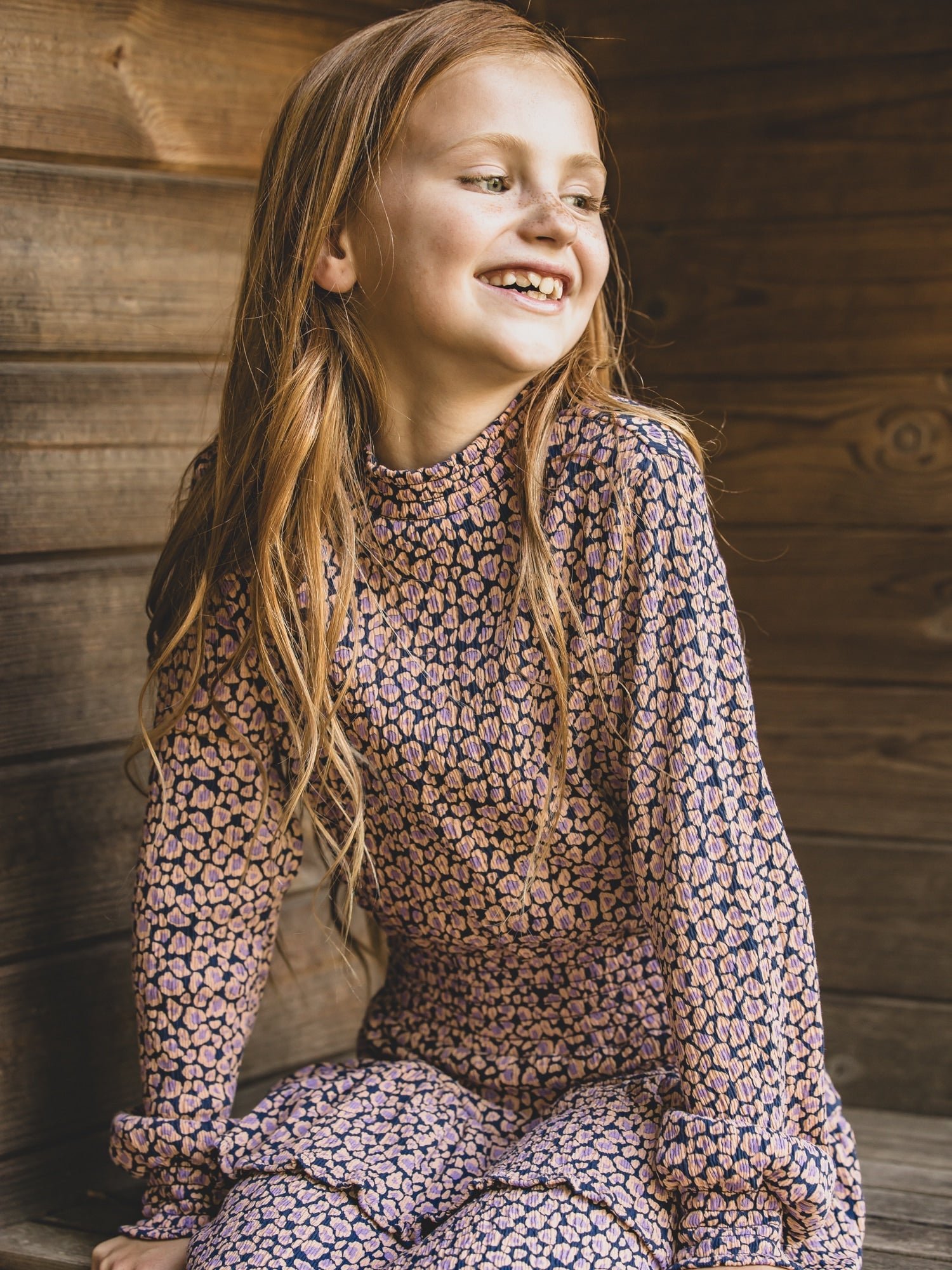 Meisjes Crinkle dress van  in de kleur Blue leopard in maat 128.