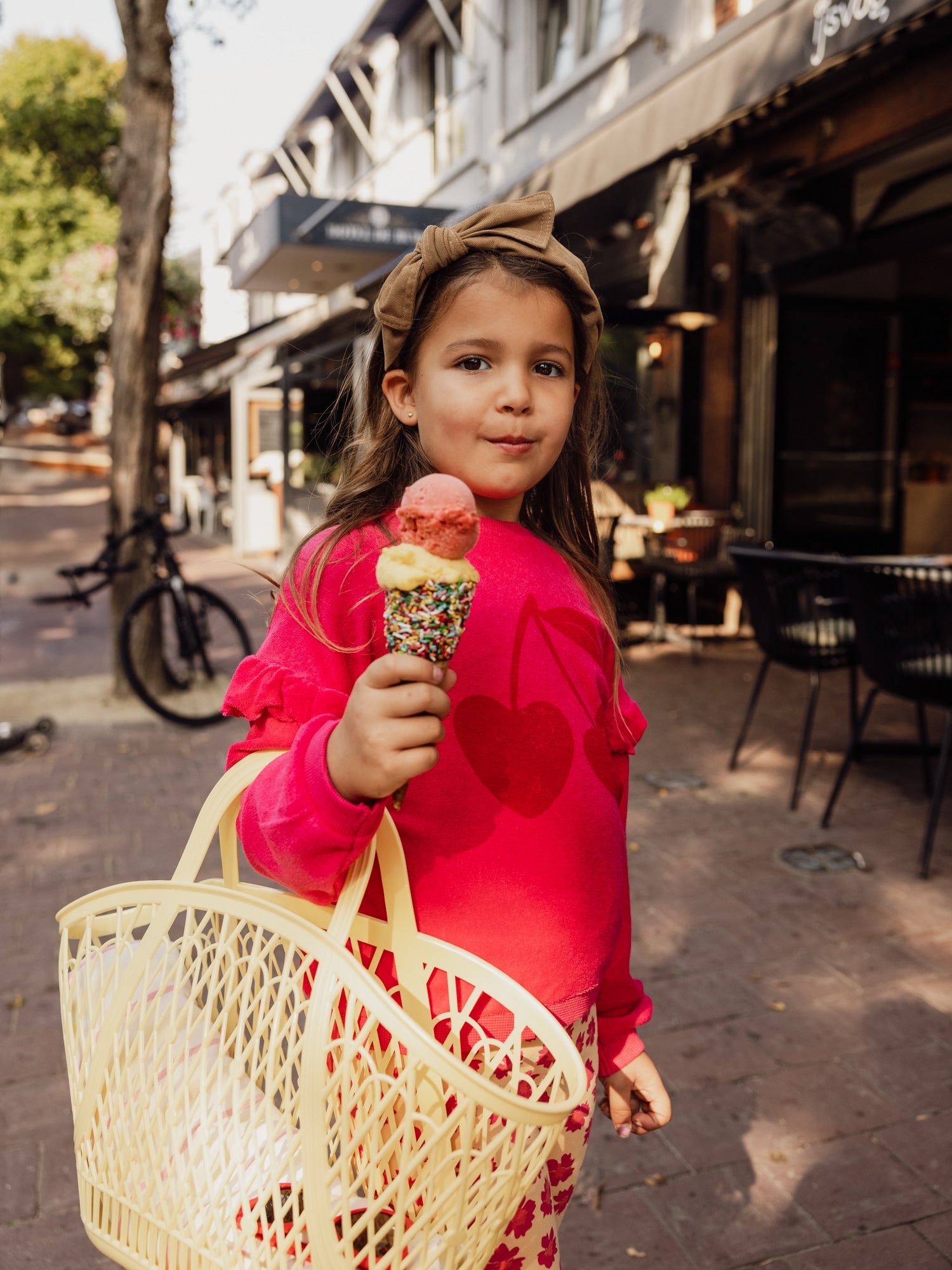 Meisjes Terry Sweater van LOOXS Little in de kleur warm pink in maat 128.
