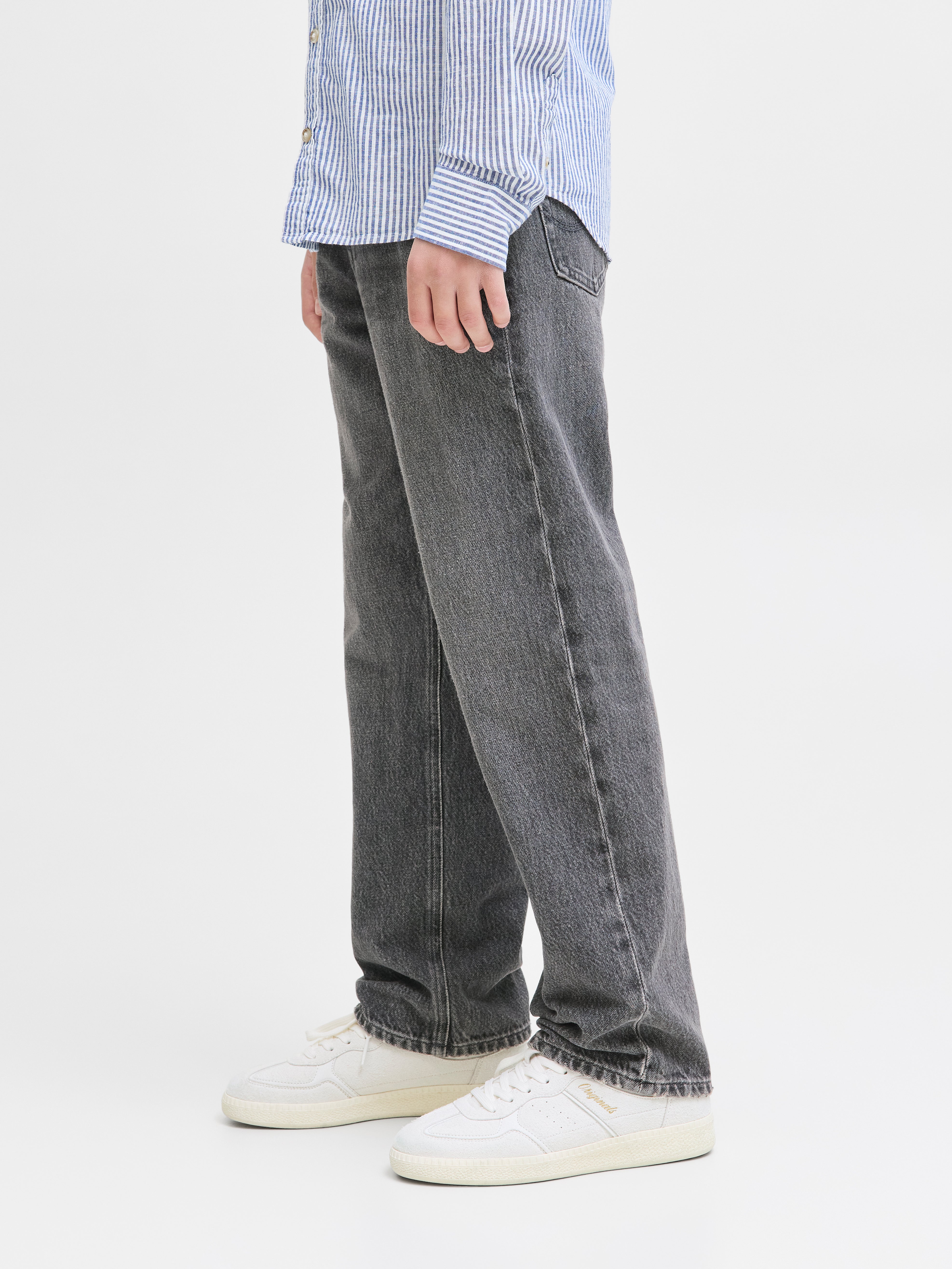 Jongens JJICHRIS JJORIGINAL SBD 444 SN JNR van Jack & Jones Junior in de kleur Black Denim in maat 176.
