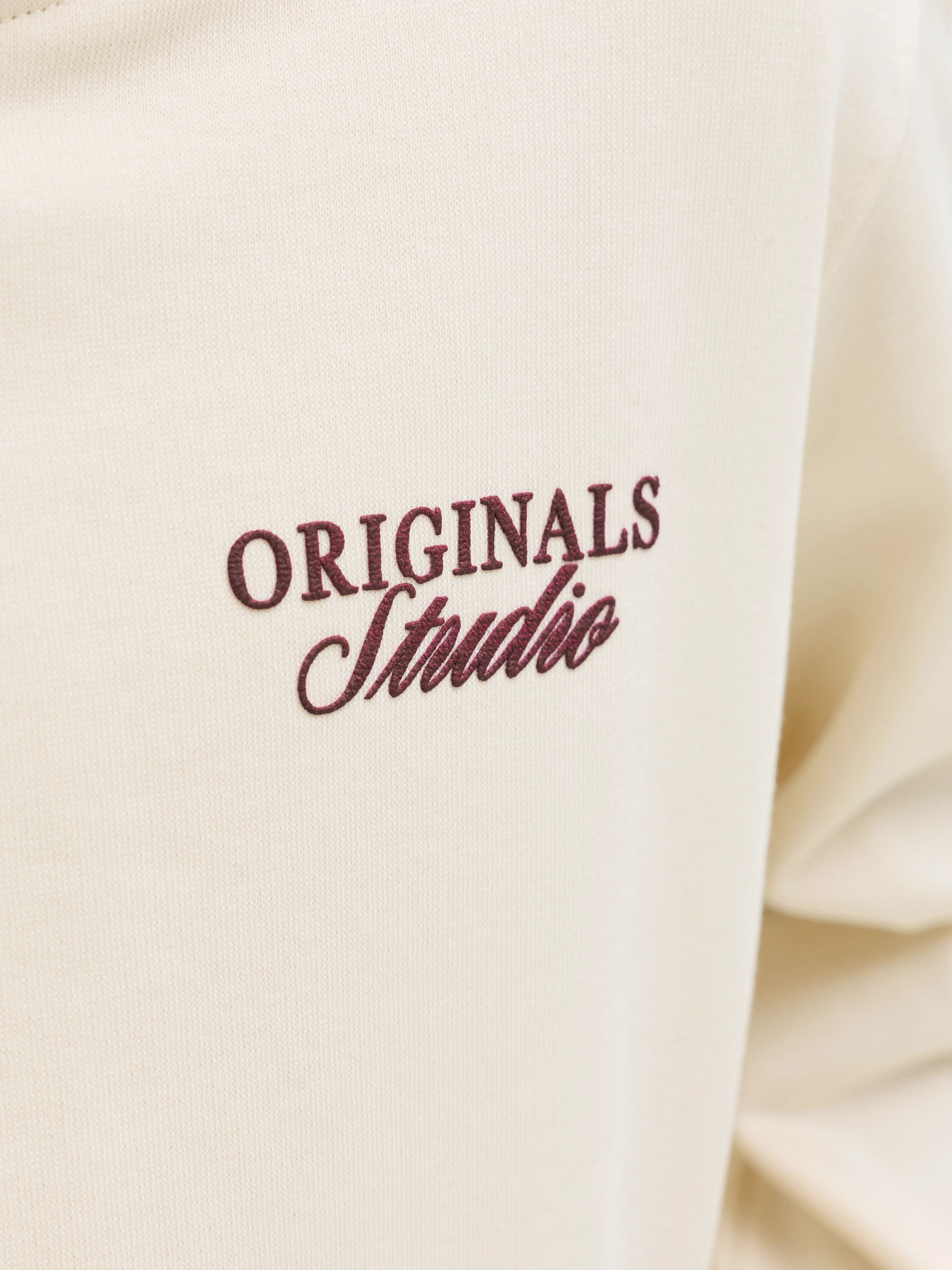 Jongens JORNORREBRO TYPO BACK SWEAT HOOD SN JNR van Jack & Jones Junior in de kleur Antique White  in maat 176.