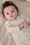 Unisexs Overslagshirt velours rib - The Cuddle Company van Feetje in de kleur Taupe melange in maat 62.