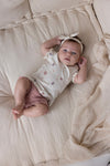 s T-shirt AOP - Starfish Wishes van Feetje in de kleur Offwhite in maat 86.