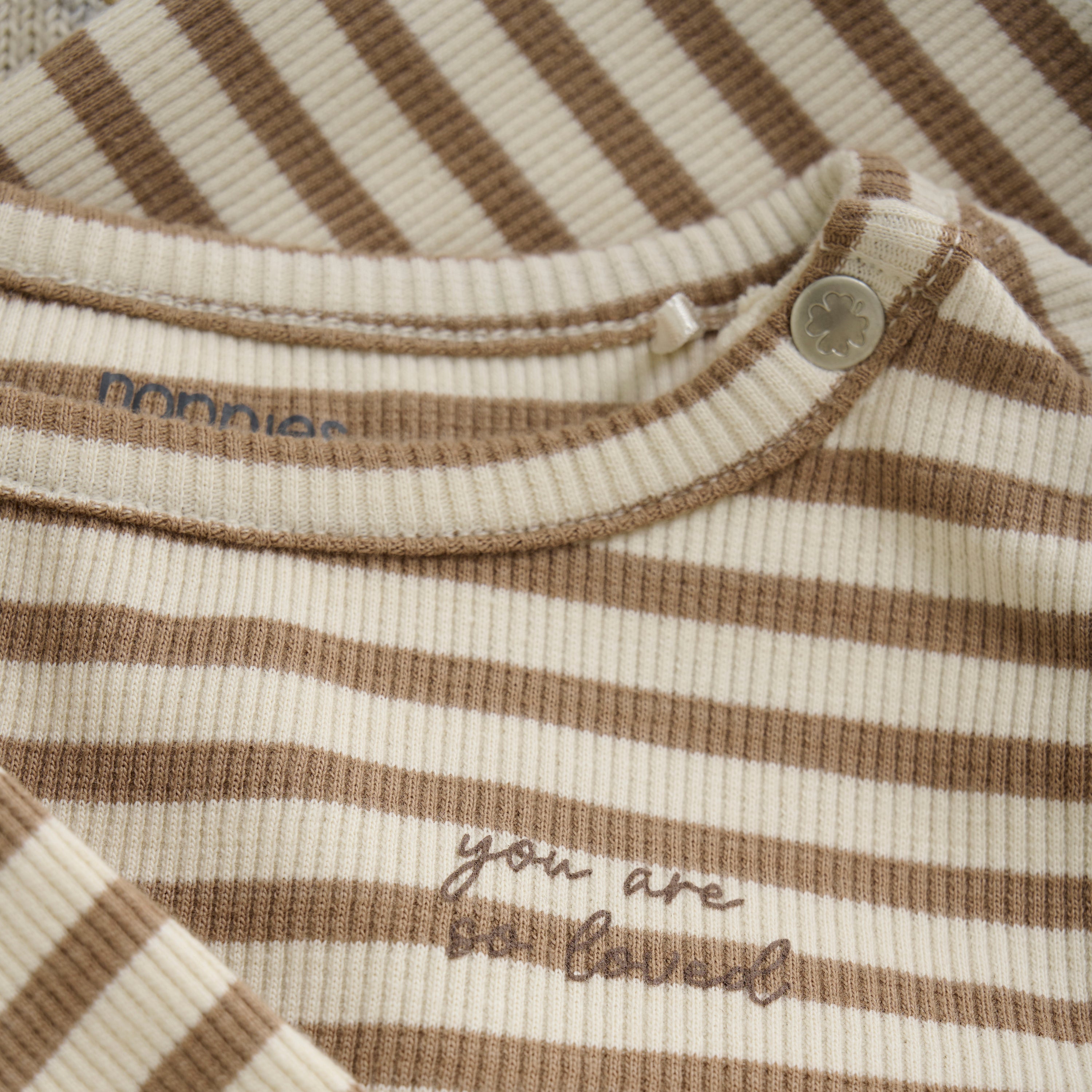 Unisexs Unisex Tee Seguin long sleeve van Noppies in de kleur Brown in maat 68.