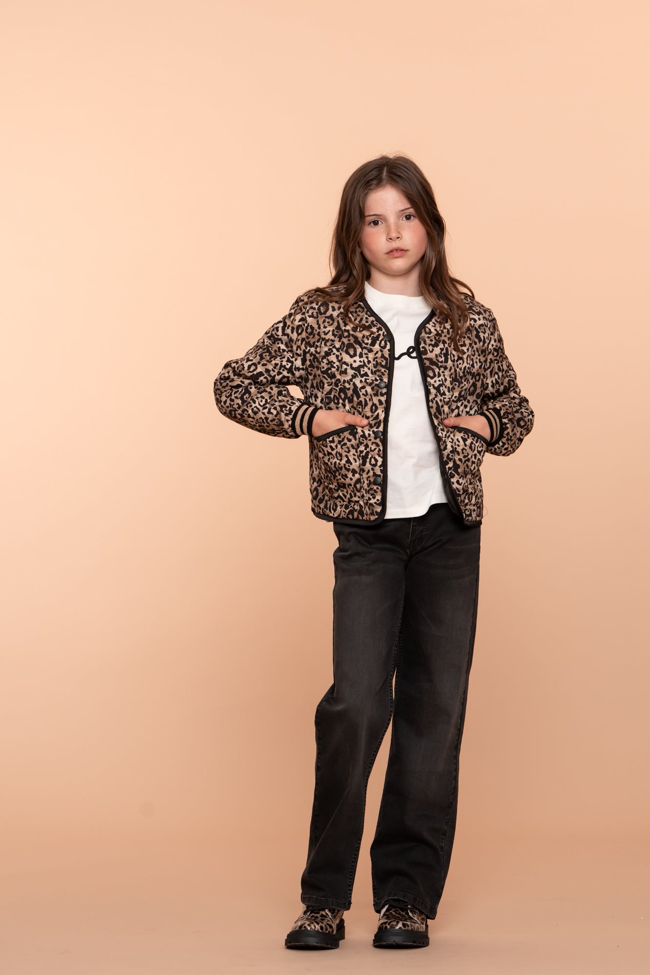 Meisjes Bomber leopard van Geisha in de kleur Black/sand in maat 176.