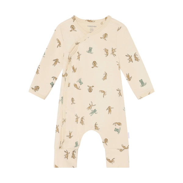 Jongens Playsuit AOP van Noppies in de kleur Buttercream in maat 62.