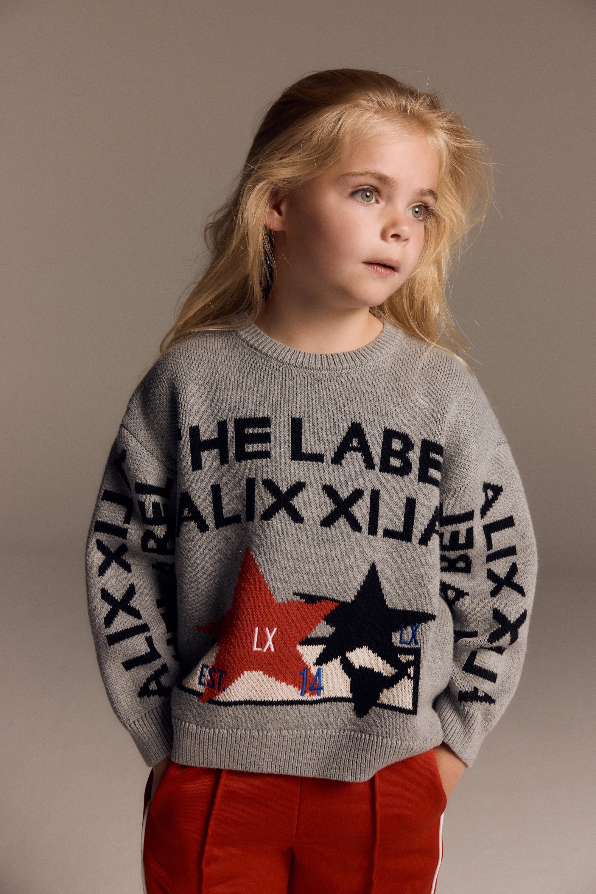 Meisjes Sweater stars van ALIX Mini in de kleur Soft grey melange in maat 158-164.