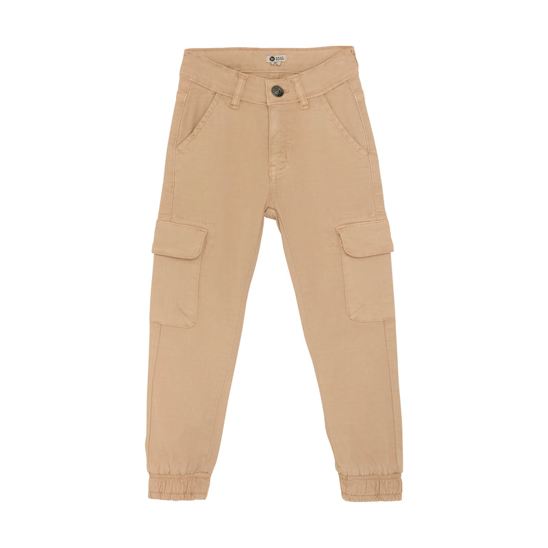 Jongens Cargo Twill Pants van Daily7 in de kleur Latte Sand in maat 128.