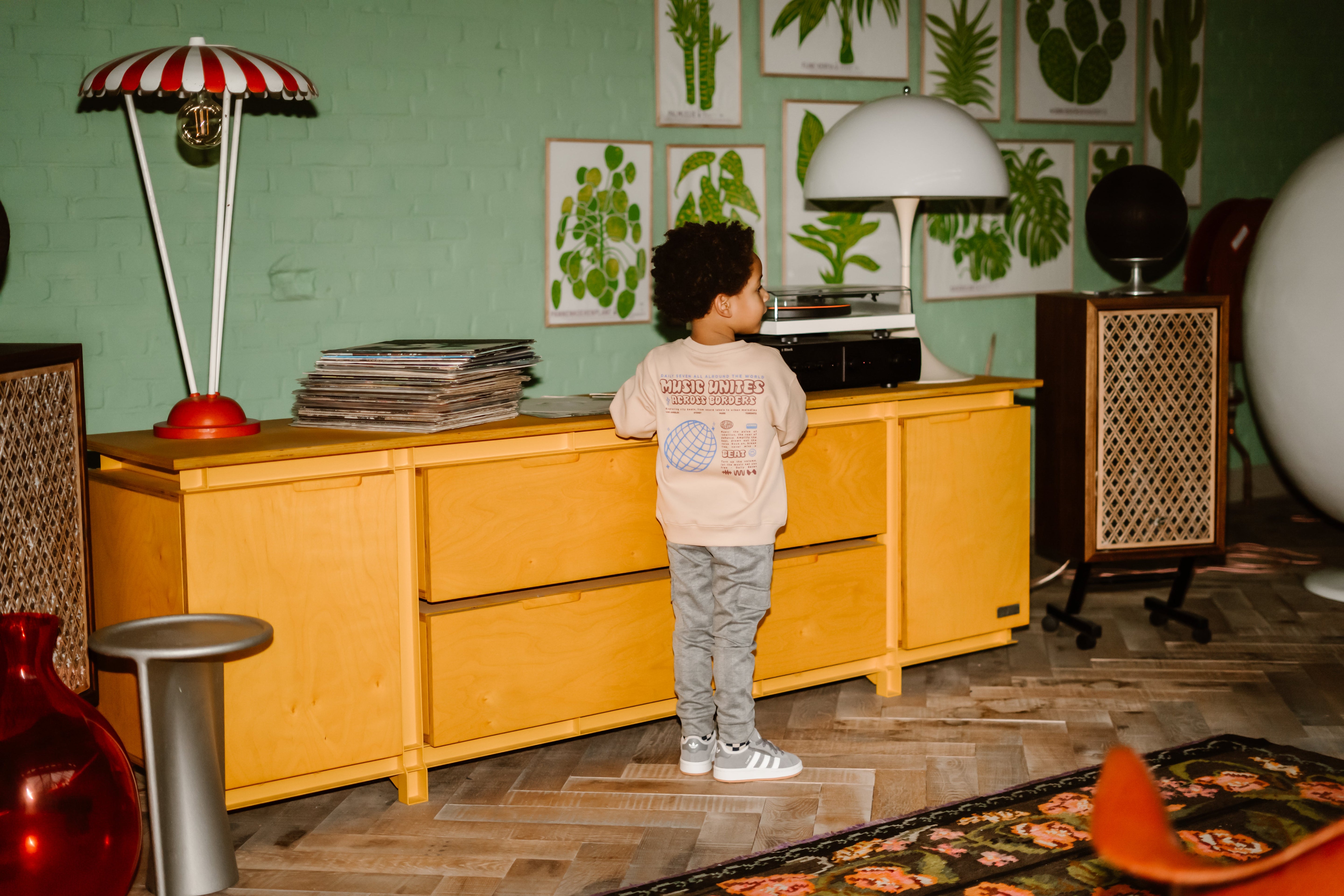 Jongens Stripe Cargo Pants van Daily7 in de kleur Grey in maat 128.