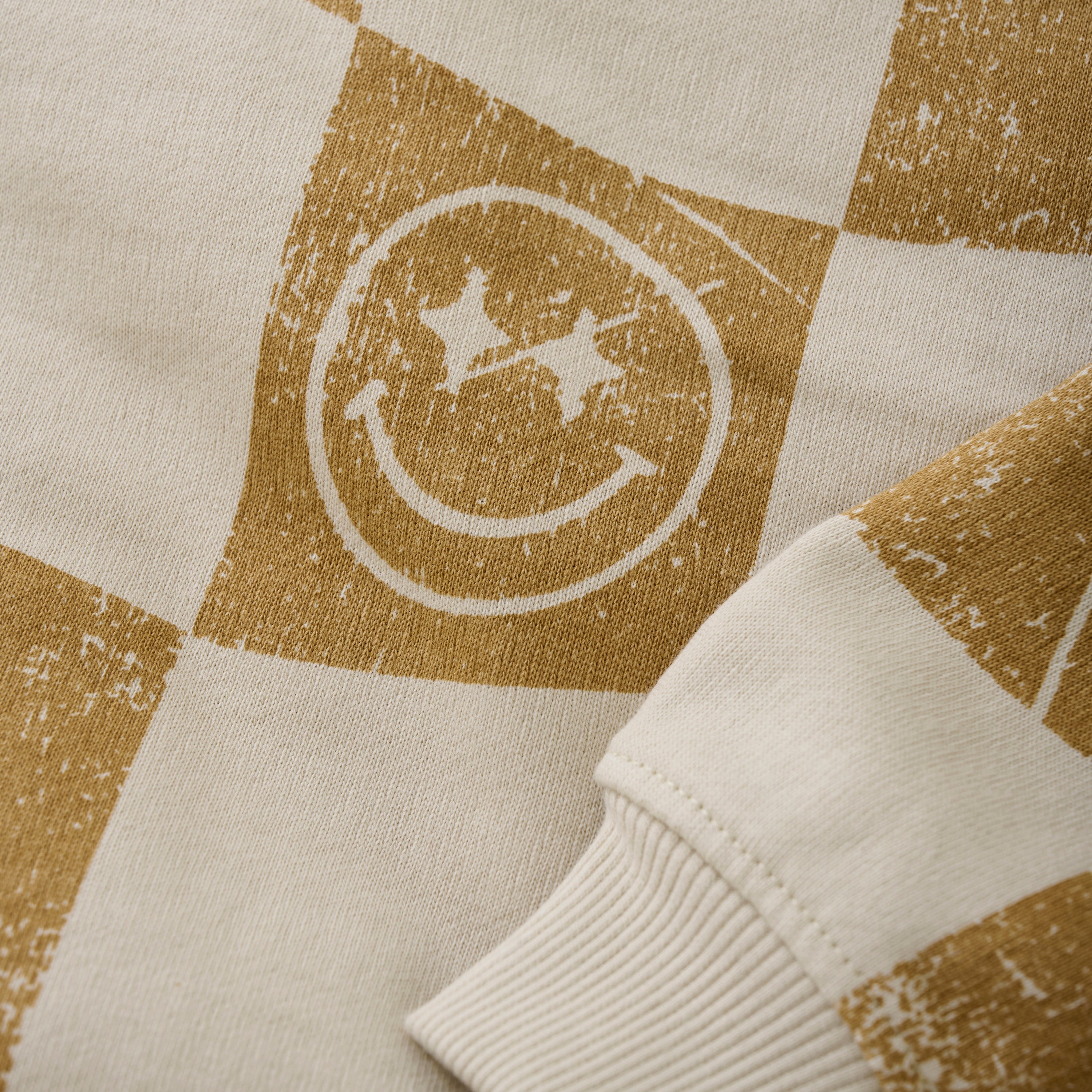 Jongens Oversized Sweater Alloverprint van Daily7 in de kleur Sandshell in maat 128.