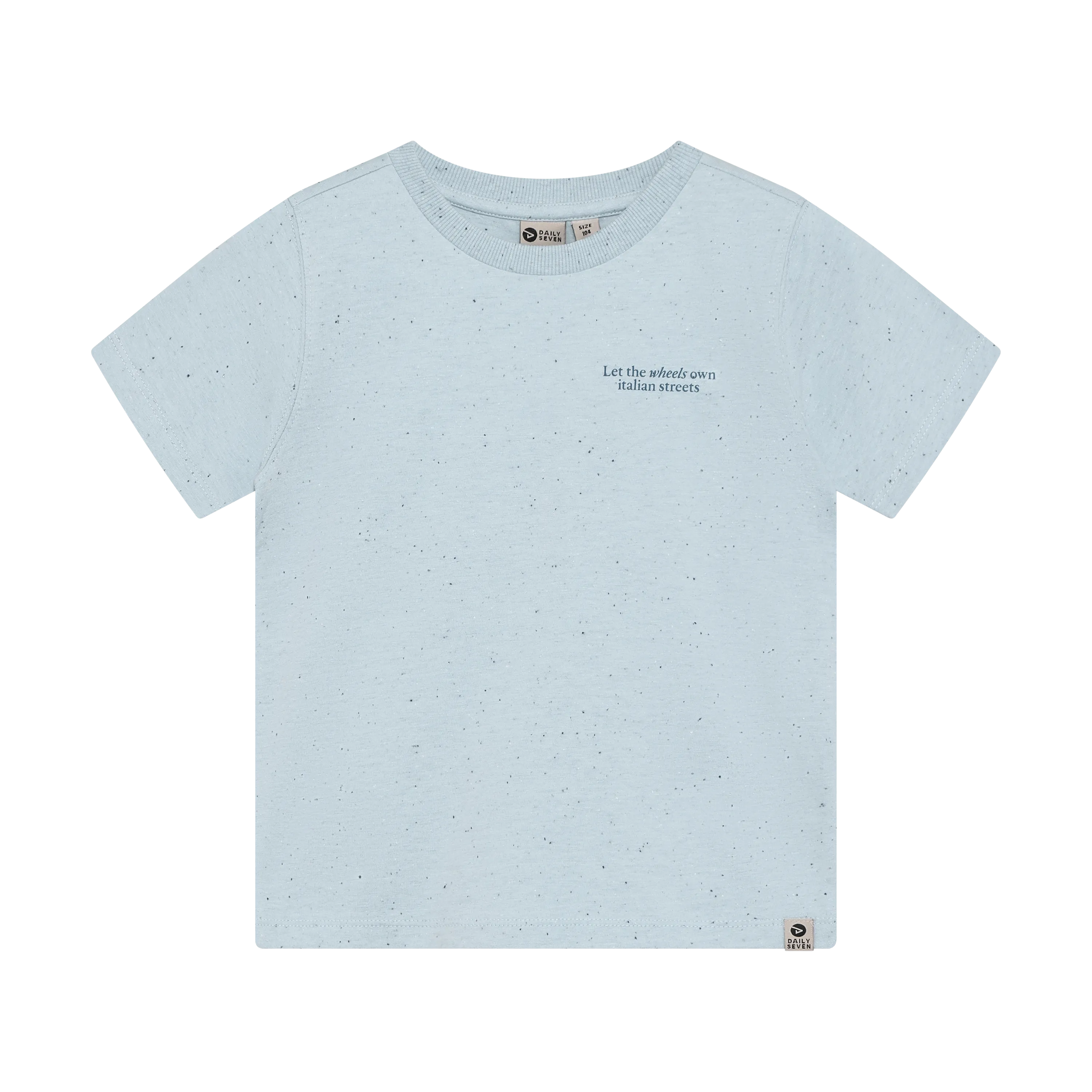 Jongens T-shirt Nappy Backprint  van Daily7 in de kleur Celestial Blue in maat 128.