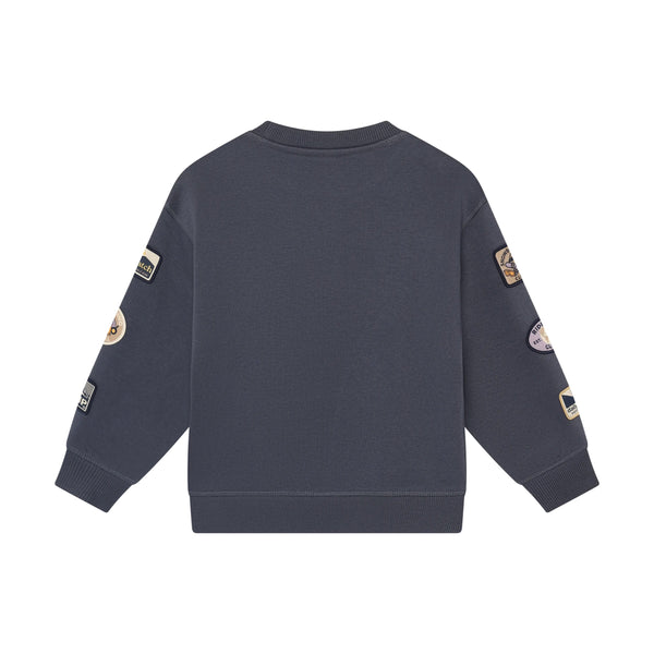 Daily7 Oversized Sweater Badges