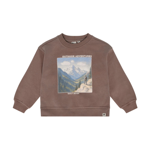 Jongens Oversized Sweater Print van Daily7 in de kleur Almond Brown in maat 128.
