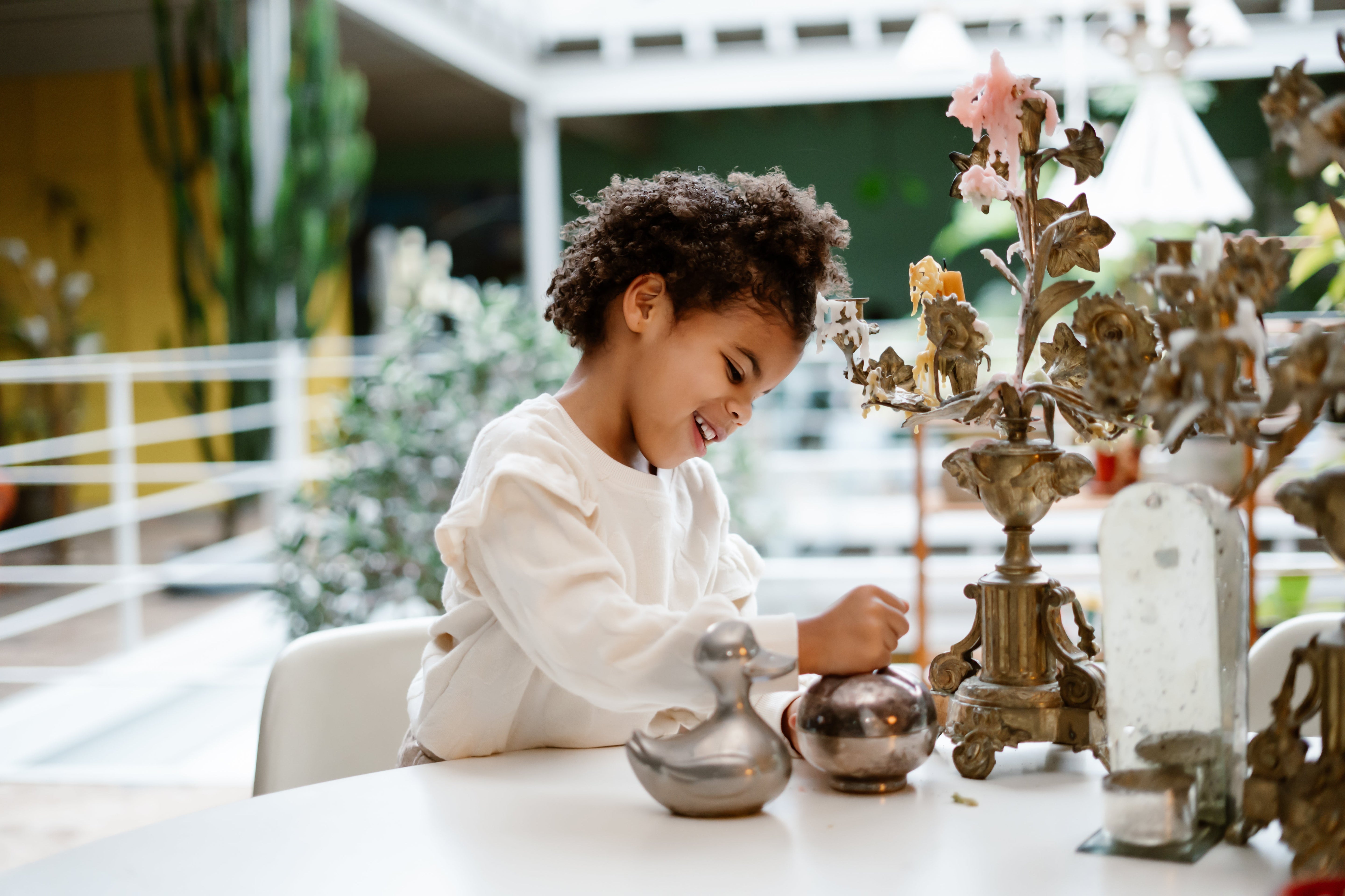 Meisjes Sweater Jaquard Ruffle van Daily7 in de kleur Off White in maat 128.