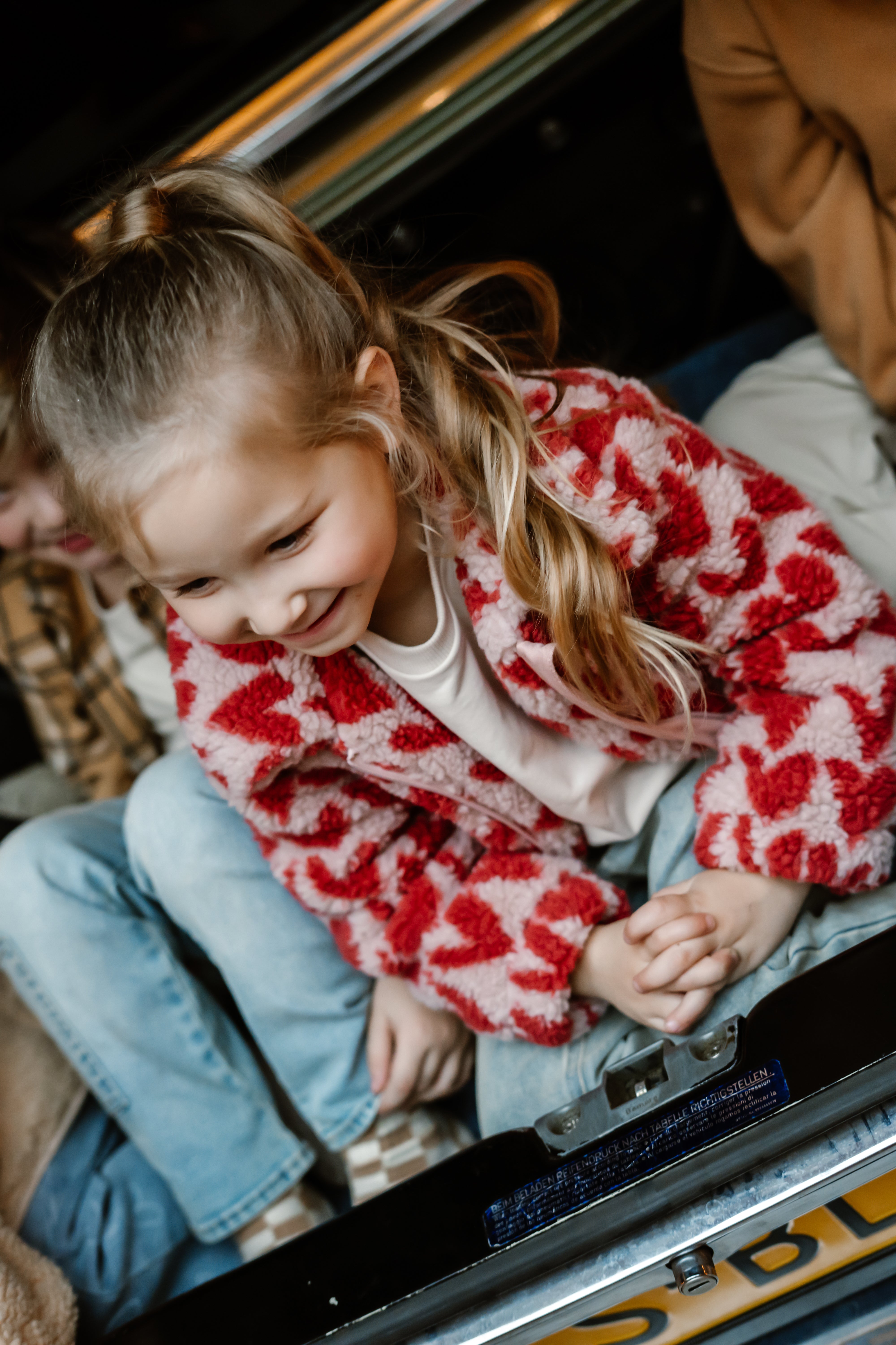 Meisjes Teddy Jacket Heart van Daily7 in de kleur Pale Mauve in maat 128.