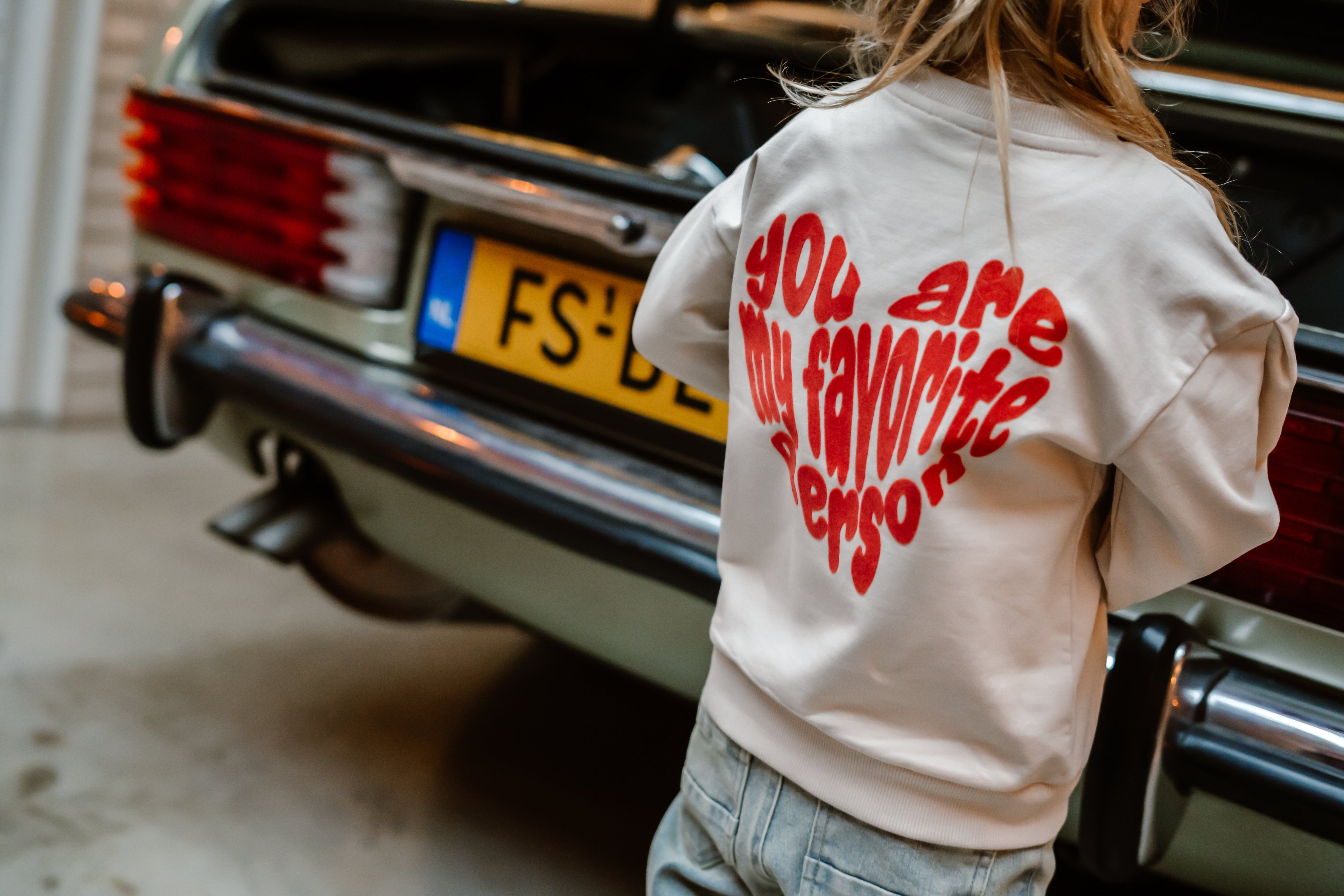 Meisjes Sweater Brushed Backprint van Daily7 in de kleur Sandshell in maat 128.