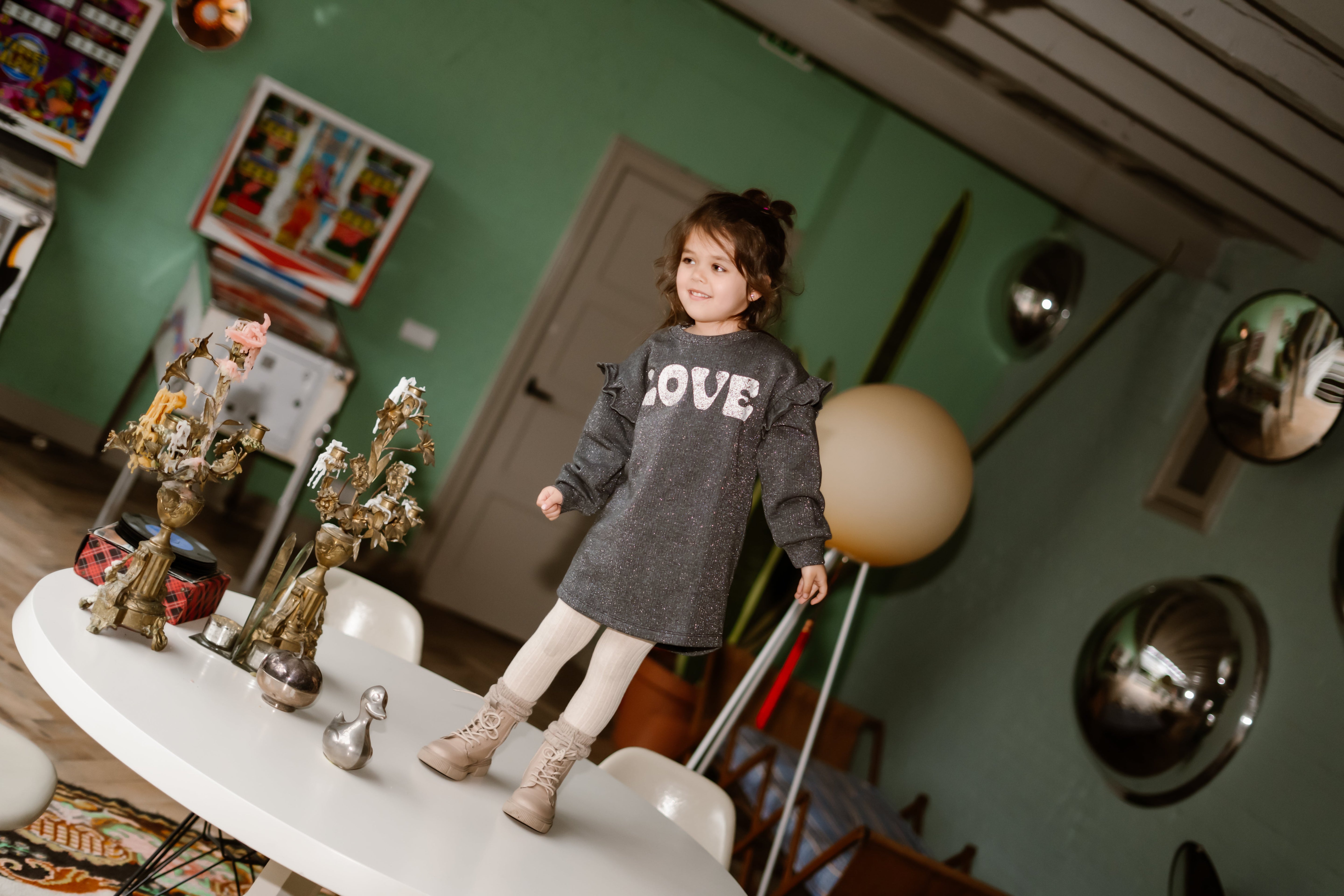 Meisjes Sweatdress Longsleeve Print van Daily7 in de kleur Phantom in maat 128.