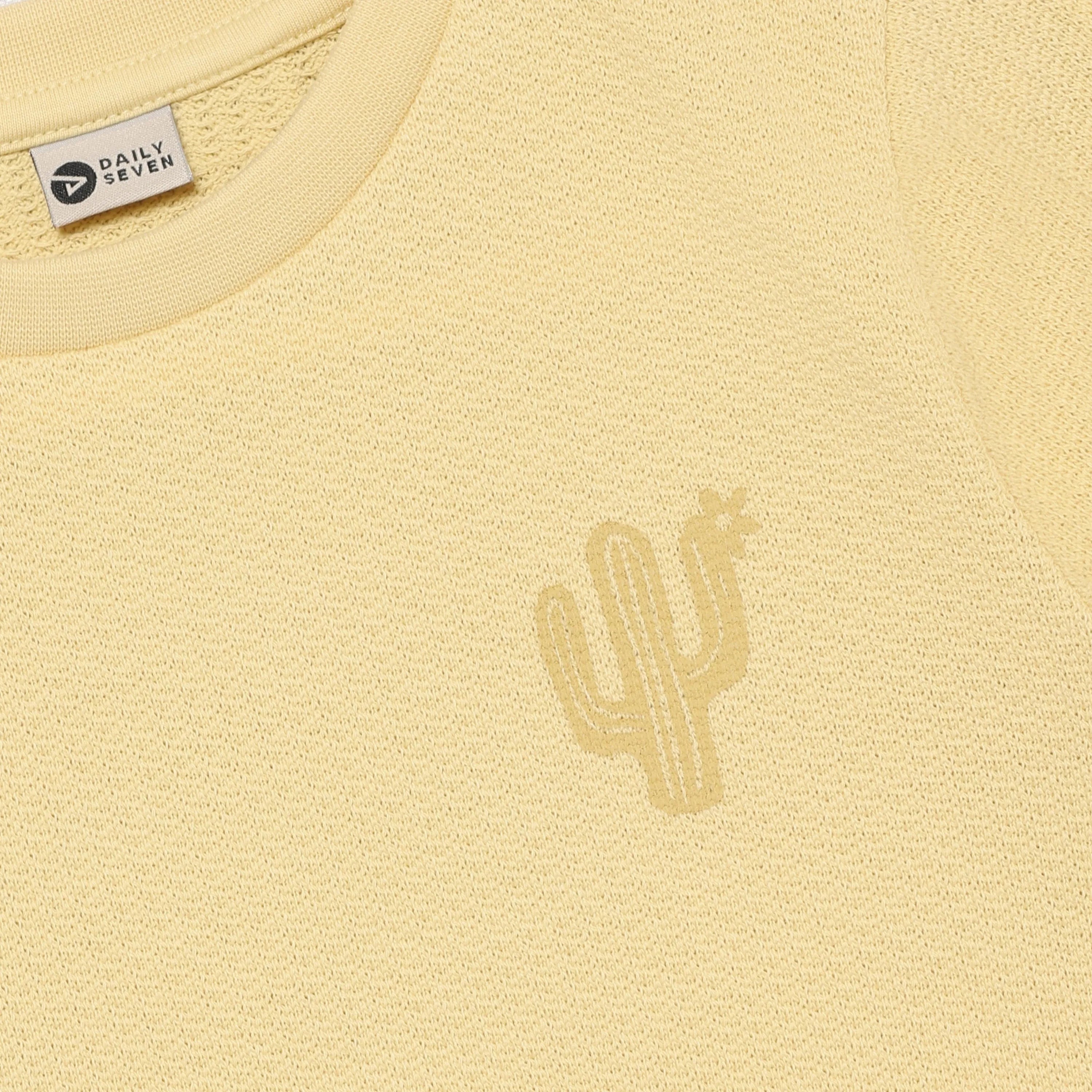 Meisjes T-shirt Ruffle Backprint van Daily7 in de kleur Reed Yellow in maat 128.