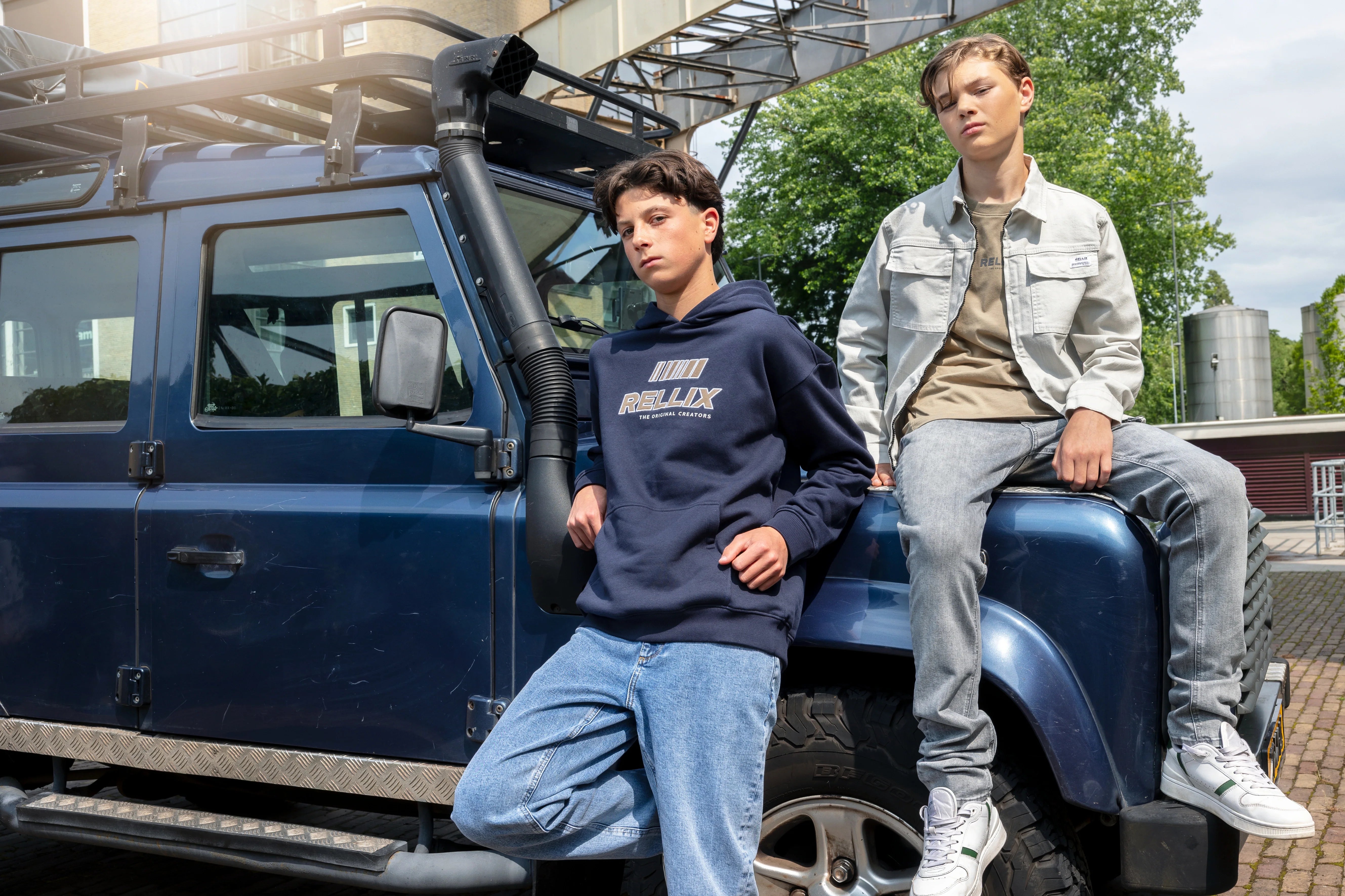 Jongens T-Shirt Rellix Backprint van Rellix in de kleur Sand Dust in maat 188.