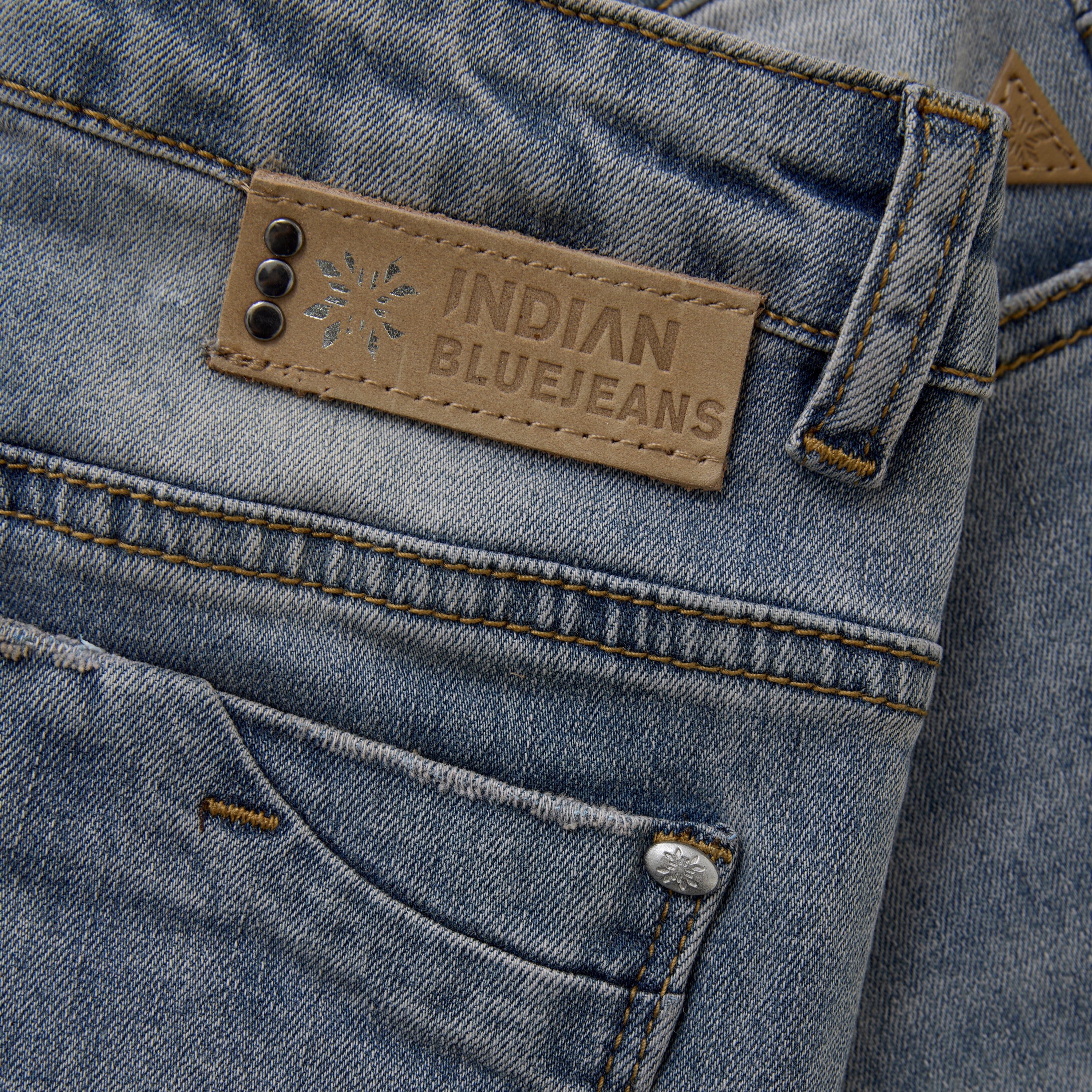 Meisjes Flared Fit Medium Denim  van Indian Blue Jeans in de kleur Medium Denim in maat 176.