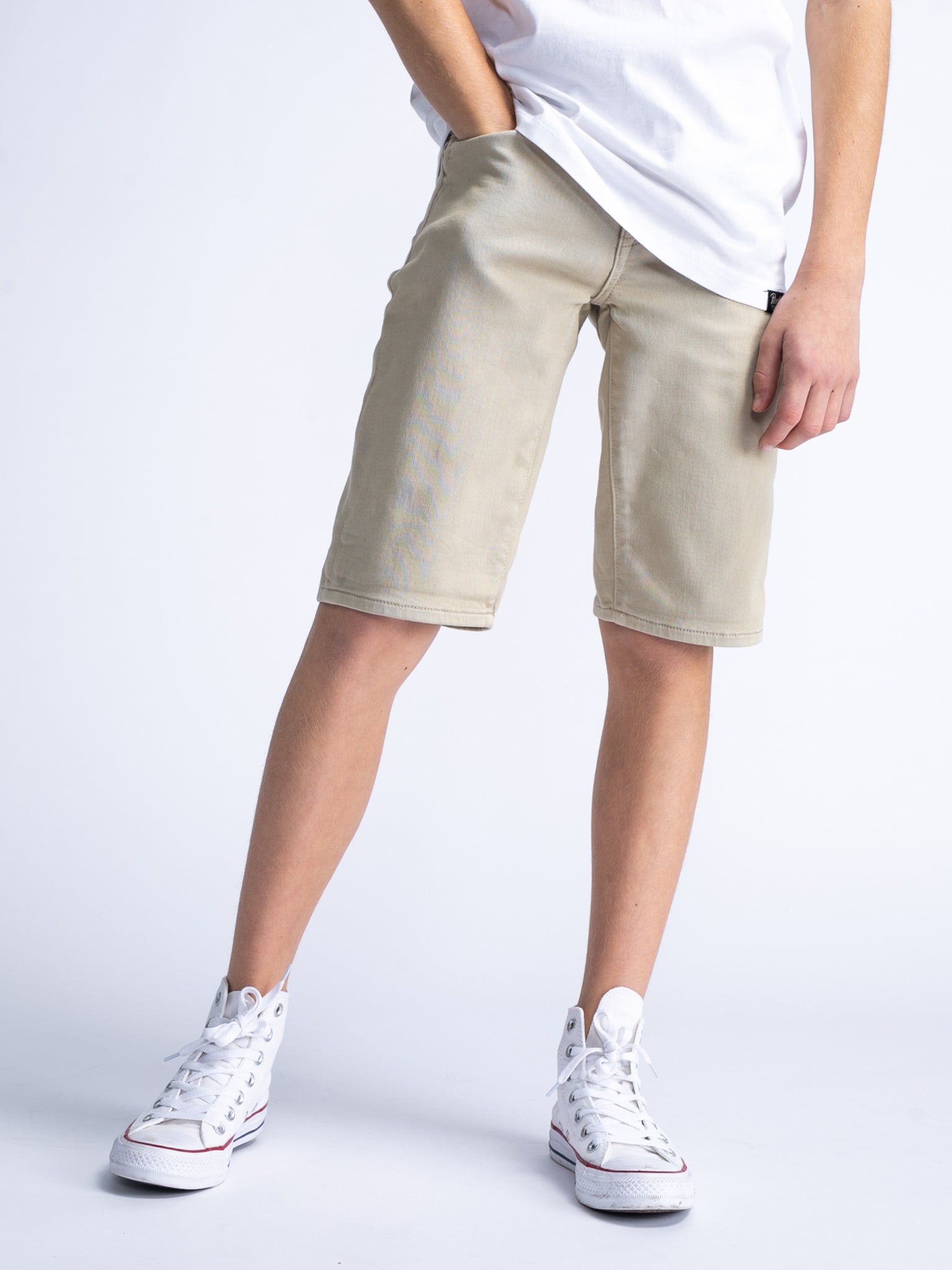 Jongens Boys Denim Jogg Short Jackson coloured  van Petrol in de kleur Eucalyptus in maat 176.