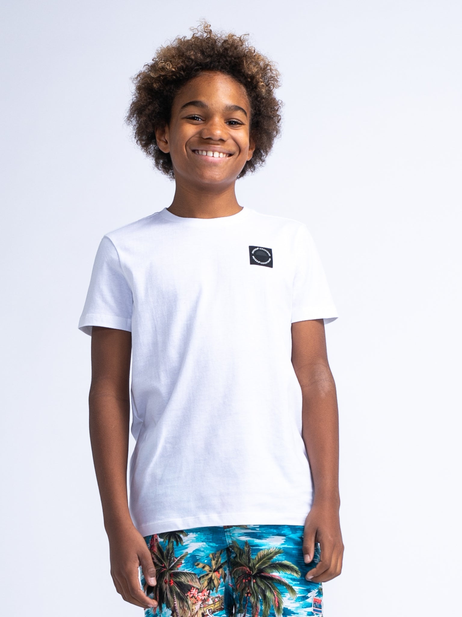 Jongens Boys T-Shirt SS Round Neck van Petrol in de kleur Bright White in maat 176.