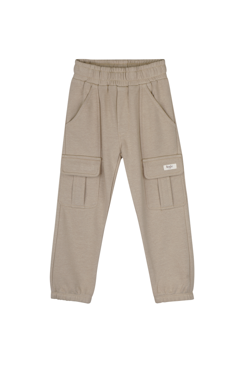 Jongens Sweatpants Caude van Baje Studio in de kleur Taupe cafe in maat 134-140.
