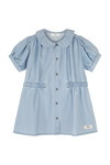 Meisjes Dress SS Mirabel van Baje Studio in de kleur Blue denim light in maat 134-140.